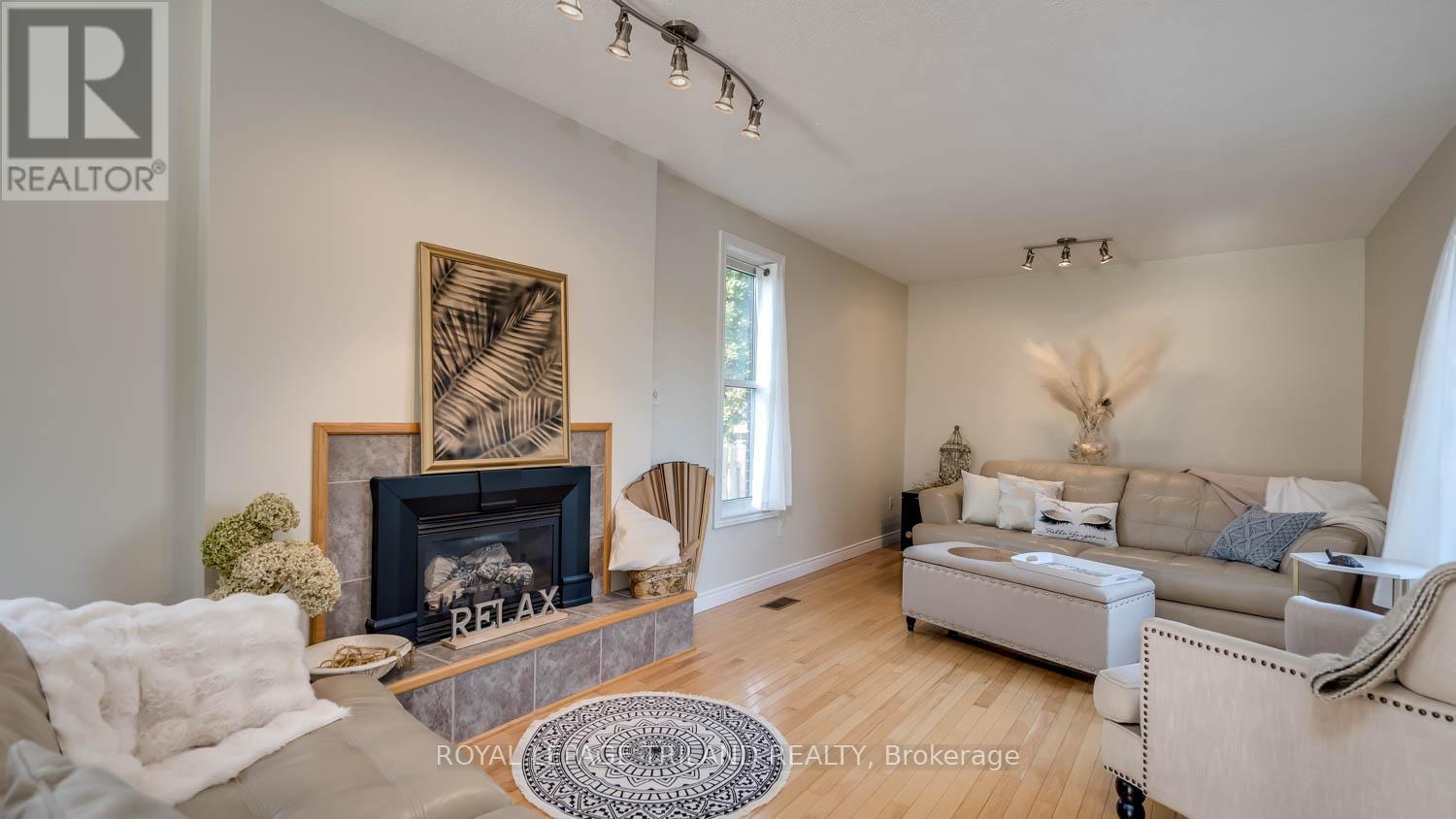 226 Rainbow Avenue, London East, Ontario  N5W 4W1 - Photo 4 - X12612008