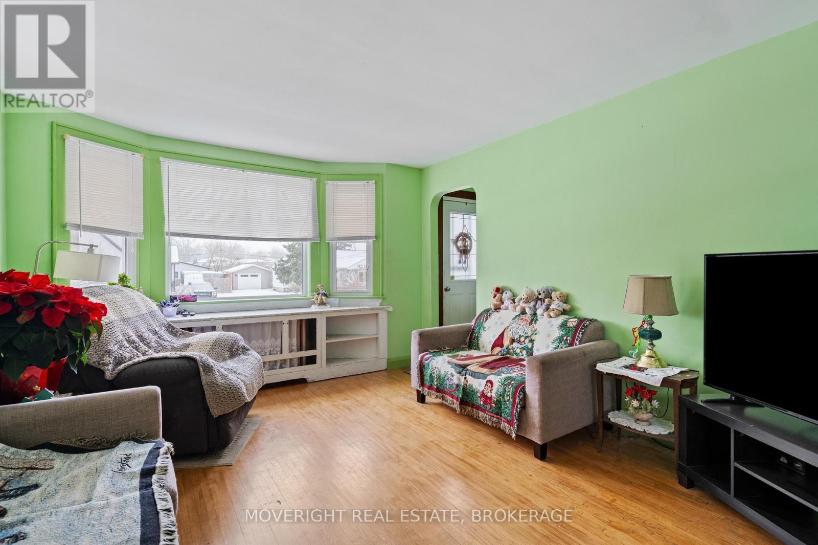 45 Bloomfield Avenue, St. Catharines, Ontario  L2P 1X2 - Photo 17 - X12612072