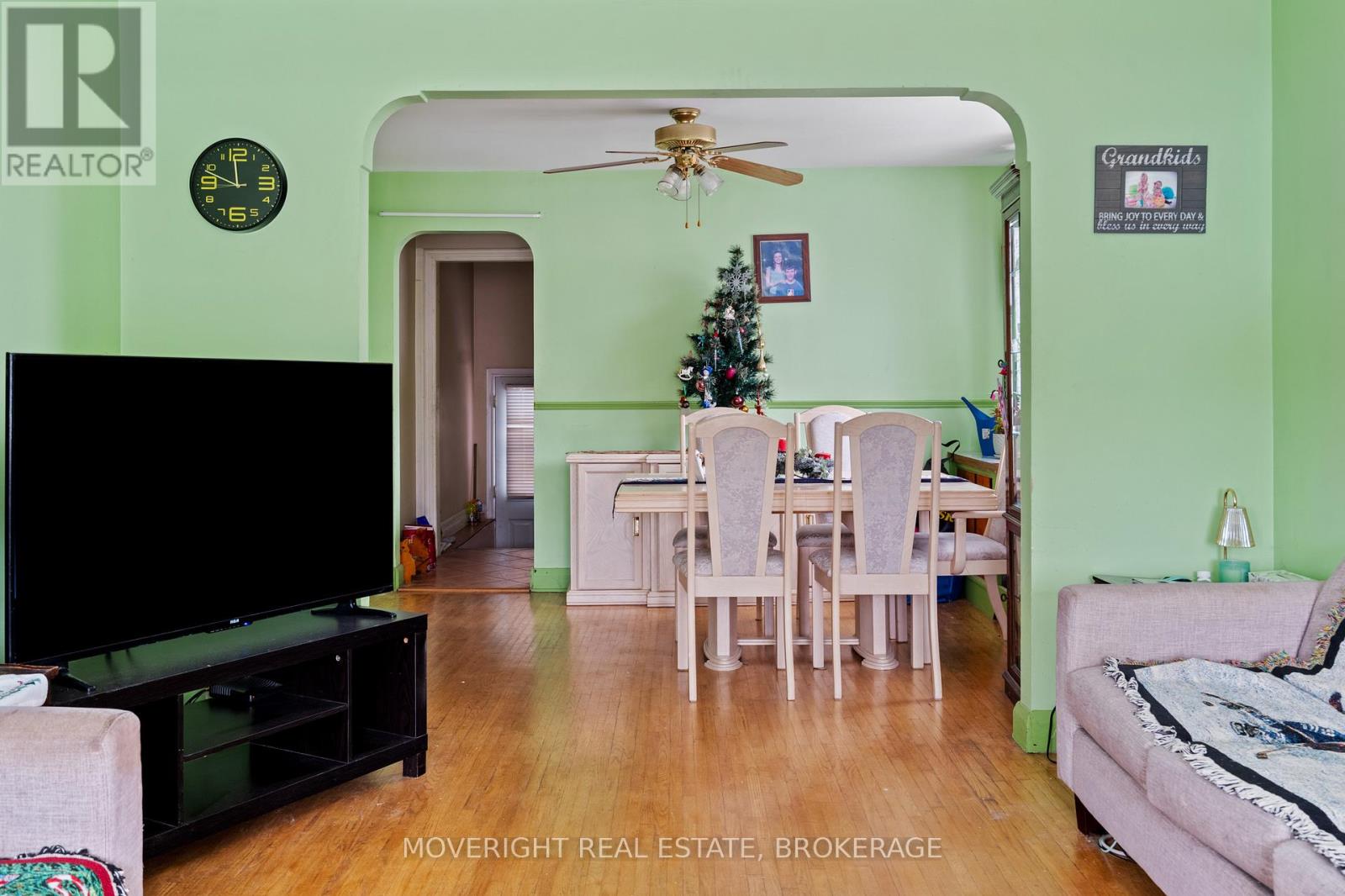 45 Bloomfield Avenue, St. Catharines, Ontario  L2P 1X2 - Photo 19 - X12612072