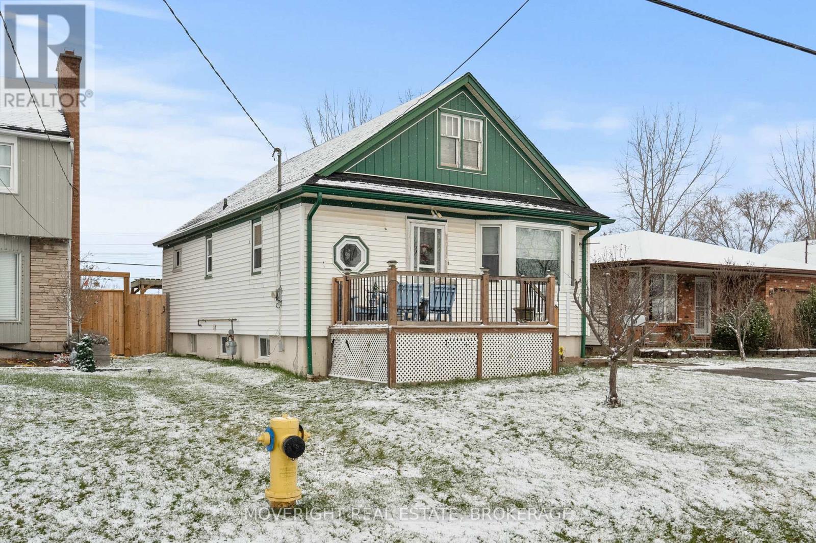 45 Bloomfield Avenue, St. Catharines, Ontario  L2P 1X2 - Photo 3 - X12612072