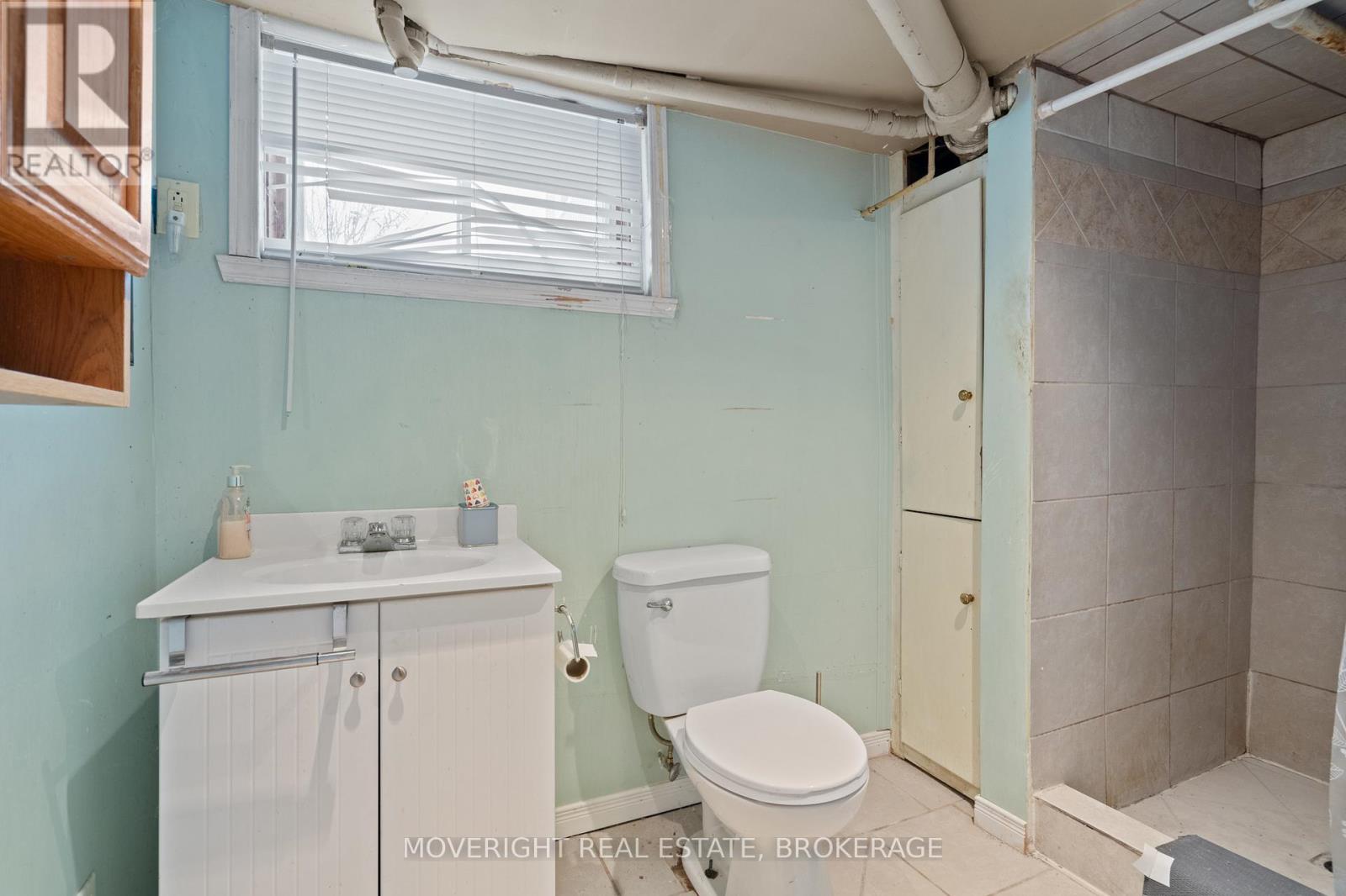 45 Bloomfield Avenue, St. Catharines, Ontario  L2P 1X2 - Photo 40 - X12612072