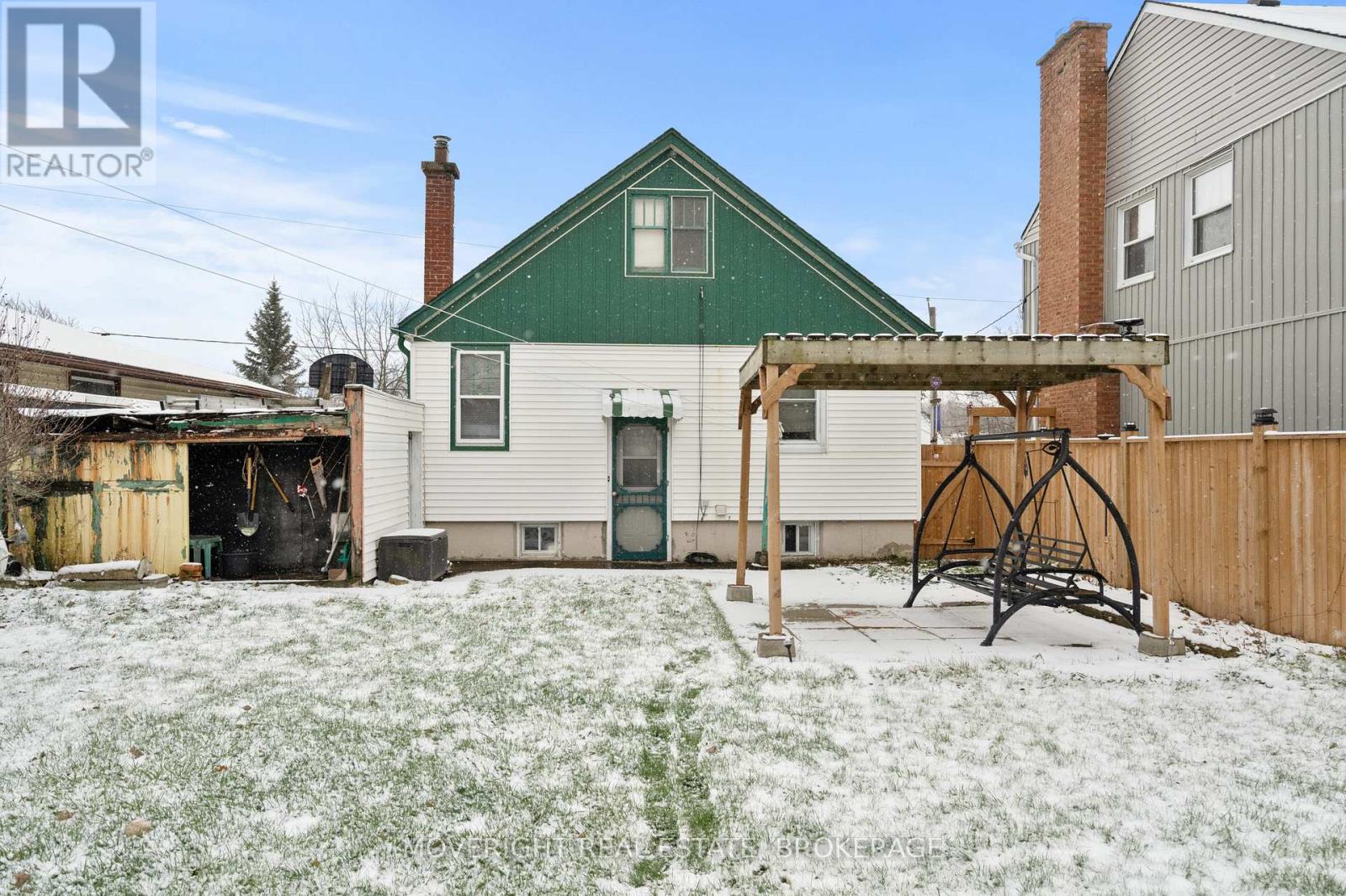 45 Bloomfield Avenue, St. Catharines, Ontario  L2P 1X2 - Photo 8 - X12612072