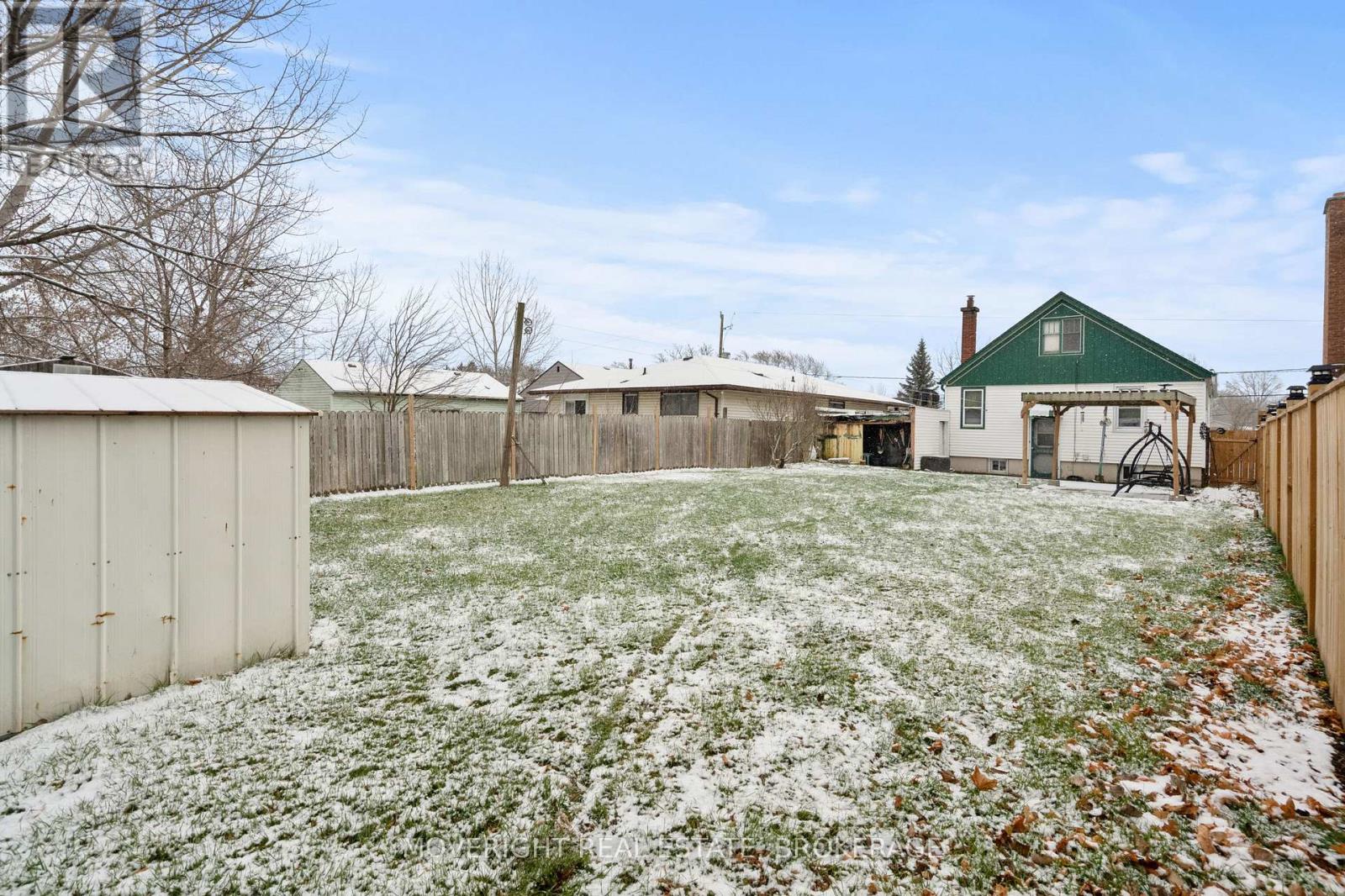 45 Bloomfield Avenue, St. Catharines, Ontario  L2P 1X2 - Photo 9 - X12612072