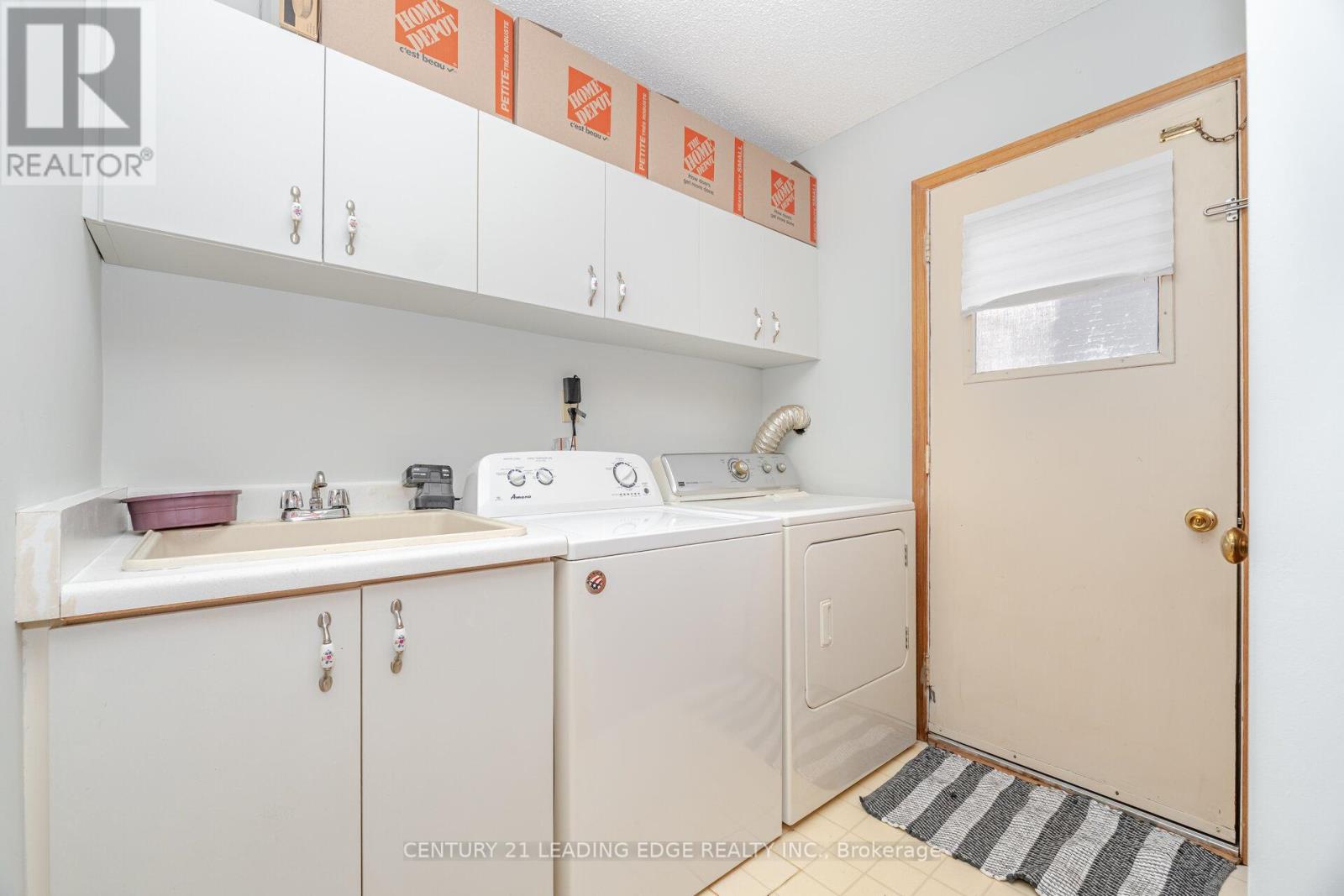 260 Old Orchard Circle, Oakville, Ontario L6H 4N7 - Photo 18 - W12610350