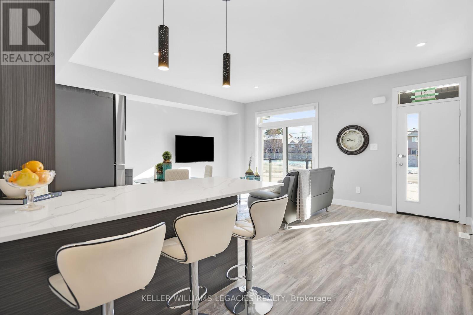 14 - 21 Meadowlily Road N, London East, Ontario  N5W 1B7 - Photo 10 - X12479212