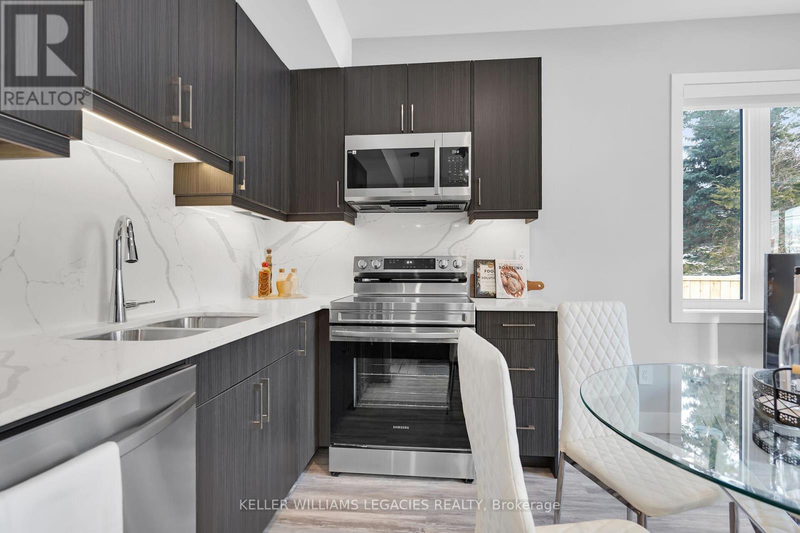 14 - 21 Meadowlily Road N, London East, Ontario  N5W 1B7 - Photo 11 - X12479212