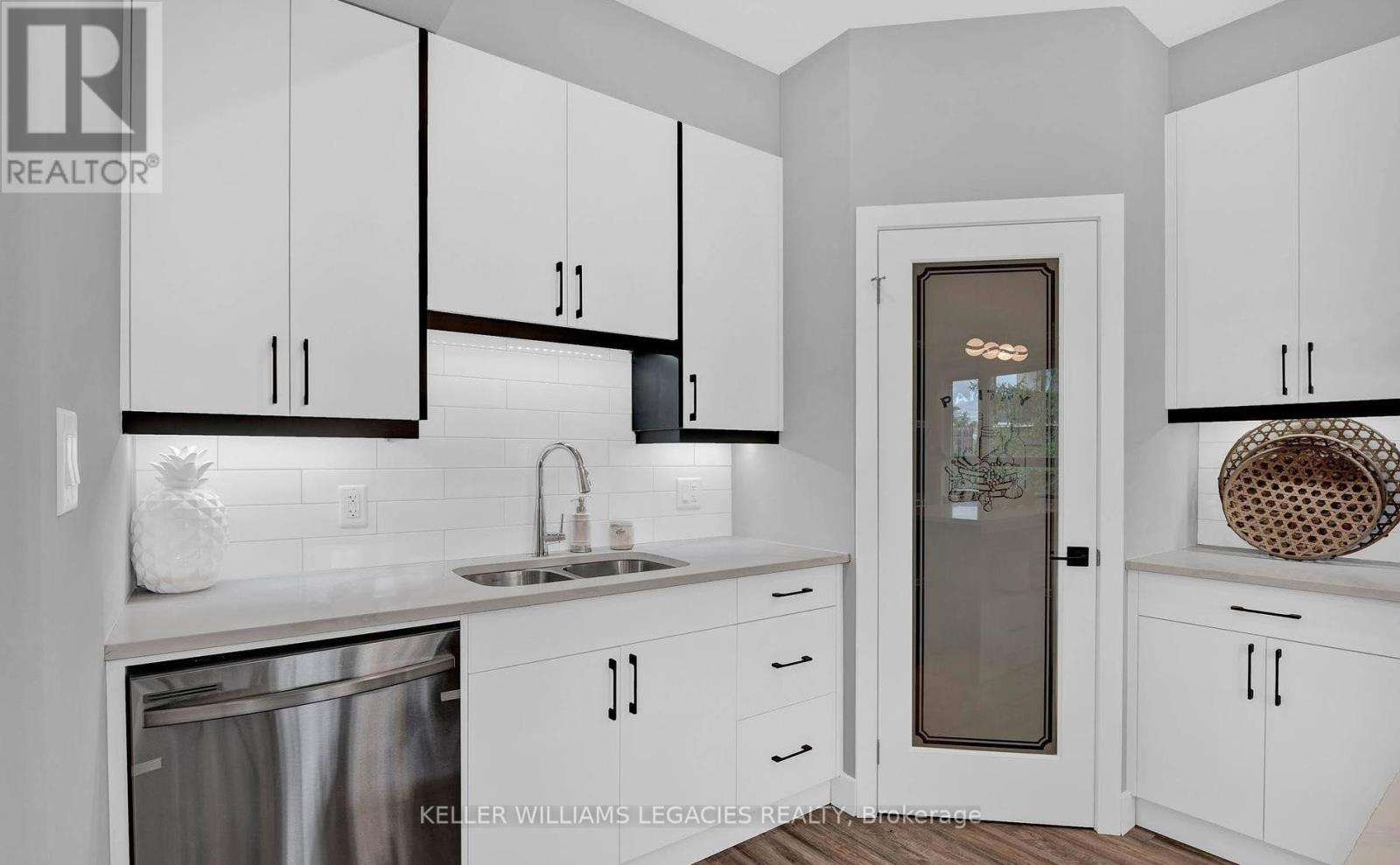 14 - 21 Meadowlily Road N, London East, Ontario  N5W 1B7 - Photo 12 - X12479212