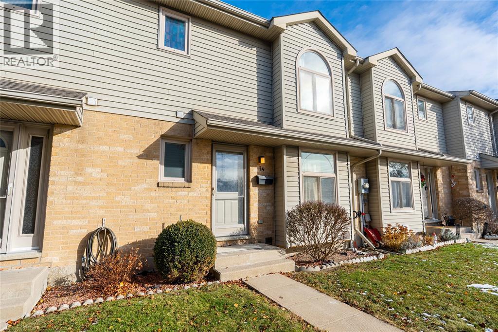 27 York Crescent Unit# 74, Sarnia, Ontario  N7S 6H9 - Photo 2 - 25031413
