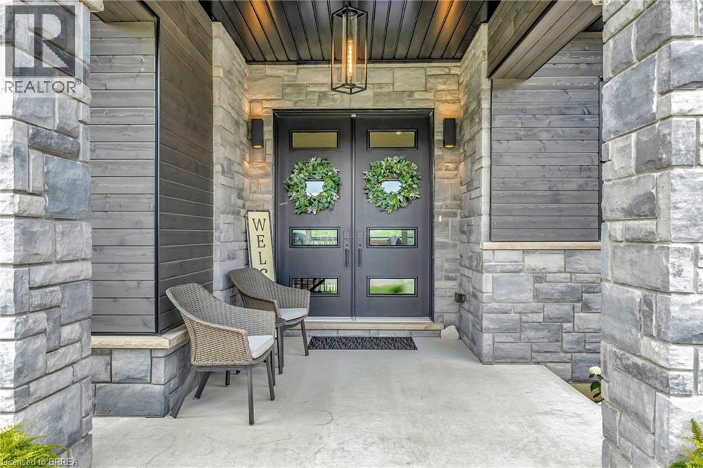 14 Hudson Drive, Brantford, Ontario  N3T 5L7 - Photo 4 - 40792804