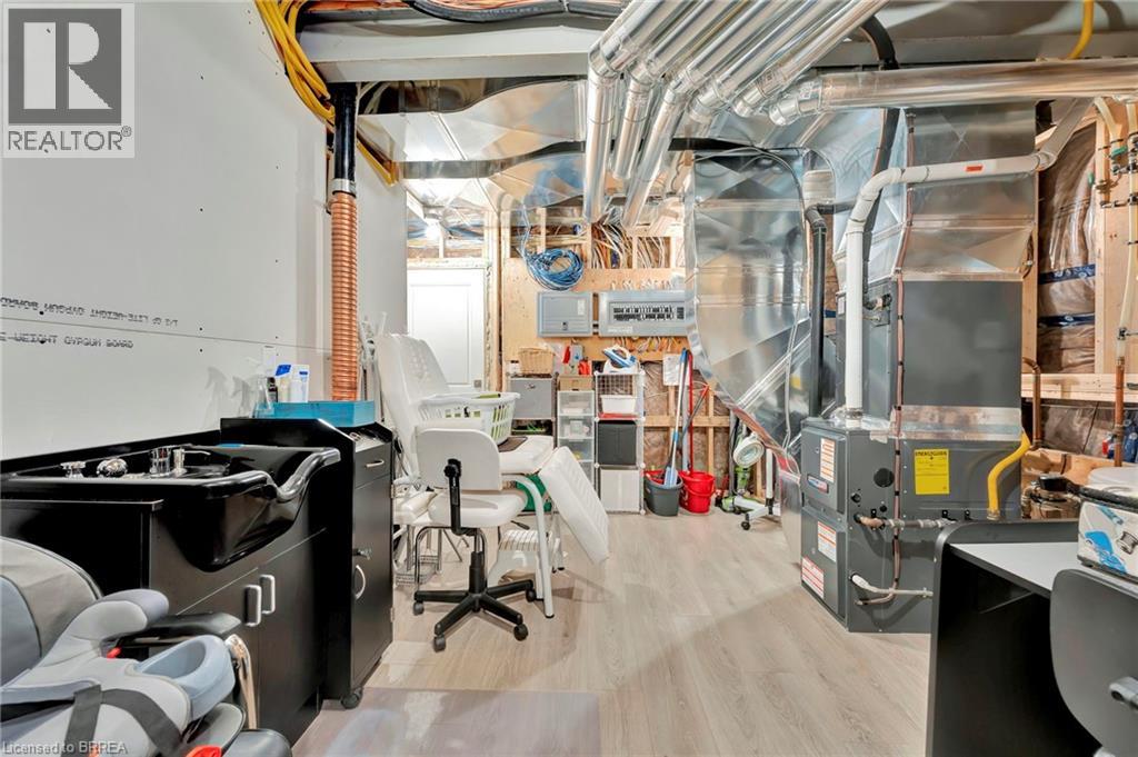 14 Hudson Drive, Brantford, Ontario  N3T 5L7 - Photo 44 - 40792804