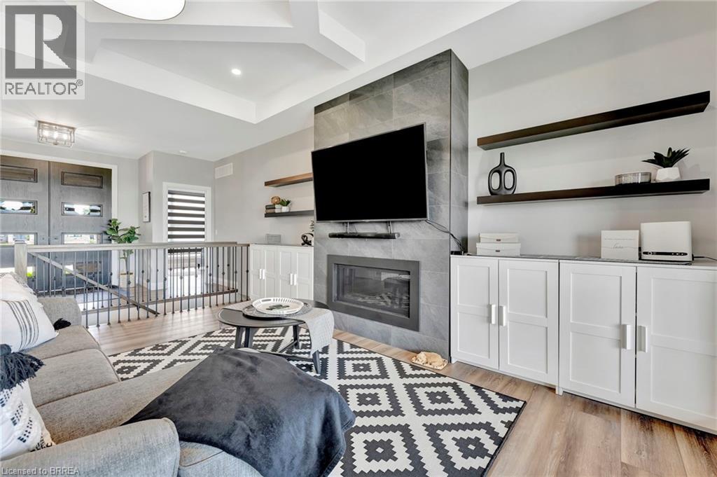 14 Hudson Drive, Brantford, Ontario  N3T 5L7 - Photo 5 - 40792804