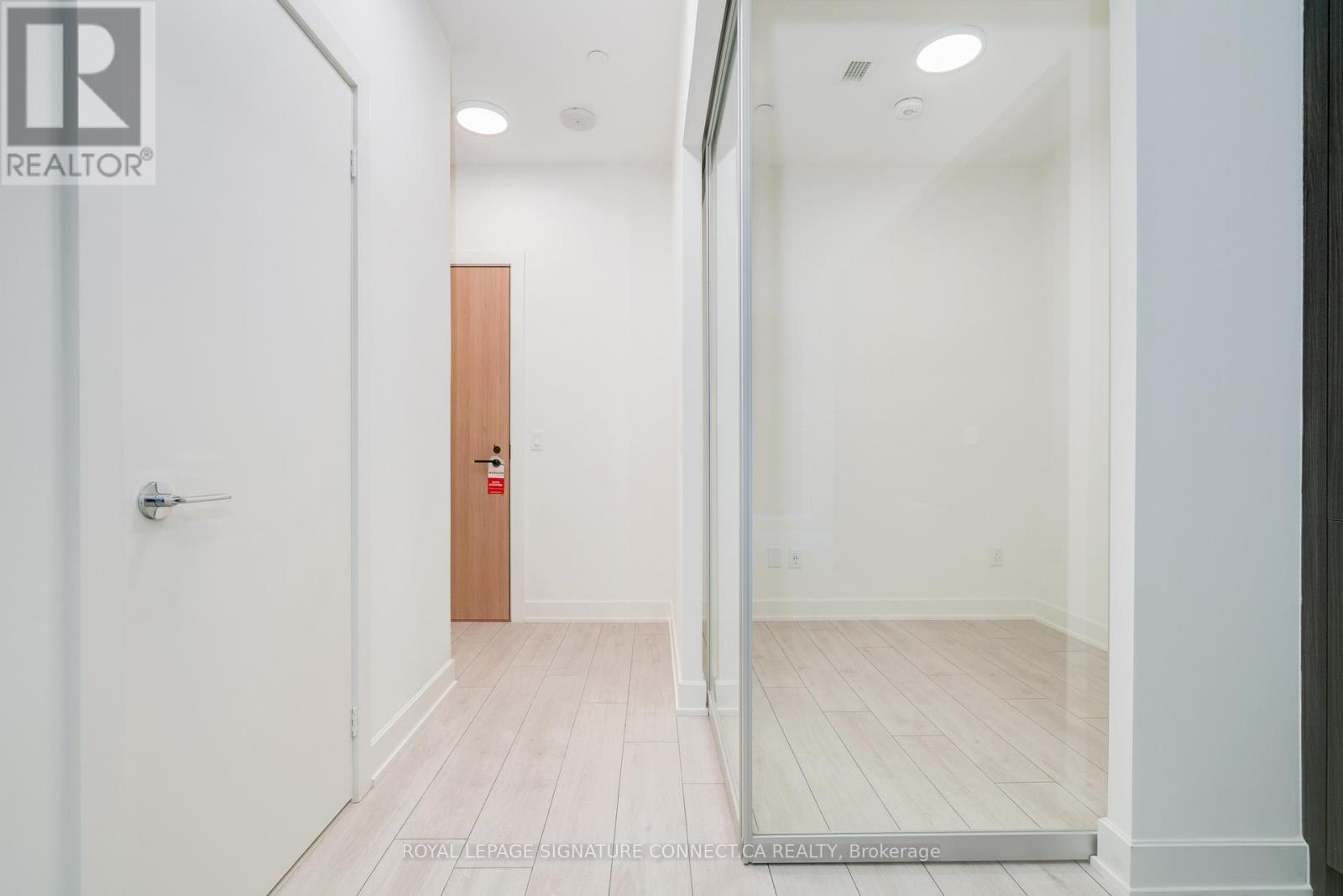 317 - 15 Mercer Street, Toronto, Ontario  M5V 1H2 - Photo 5 - C12612018