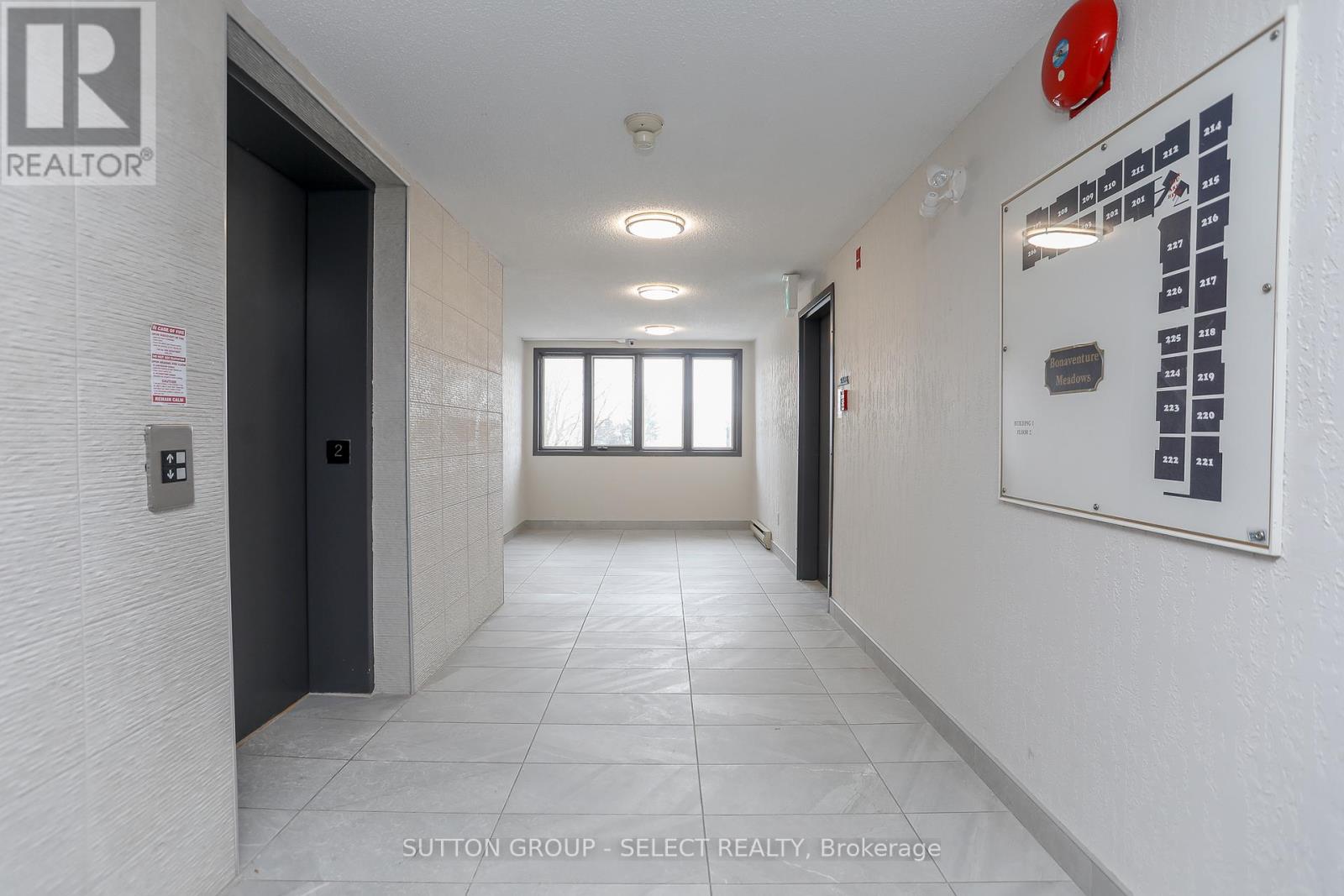 Photo 3 of 29 for 207 - 2228 Trafalgar Street