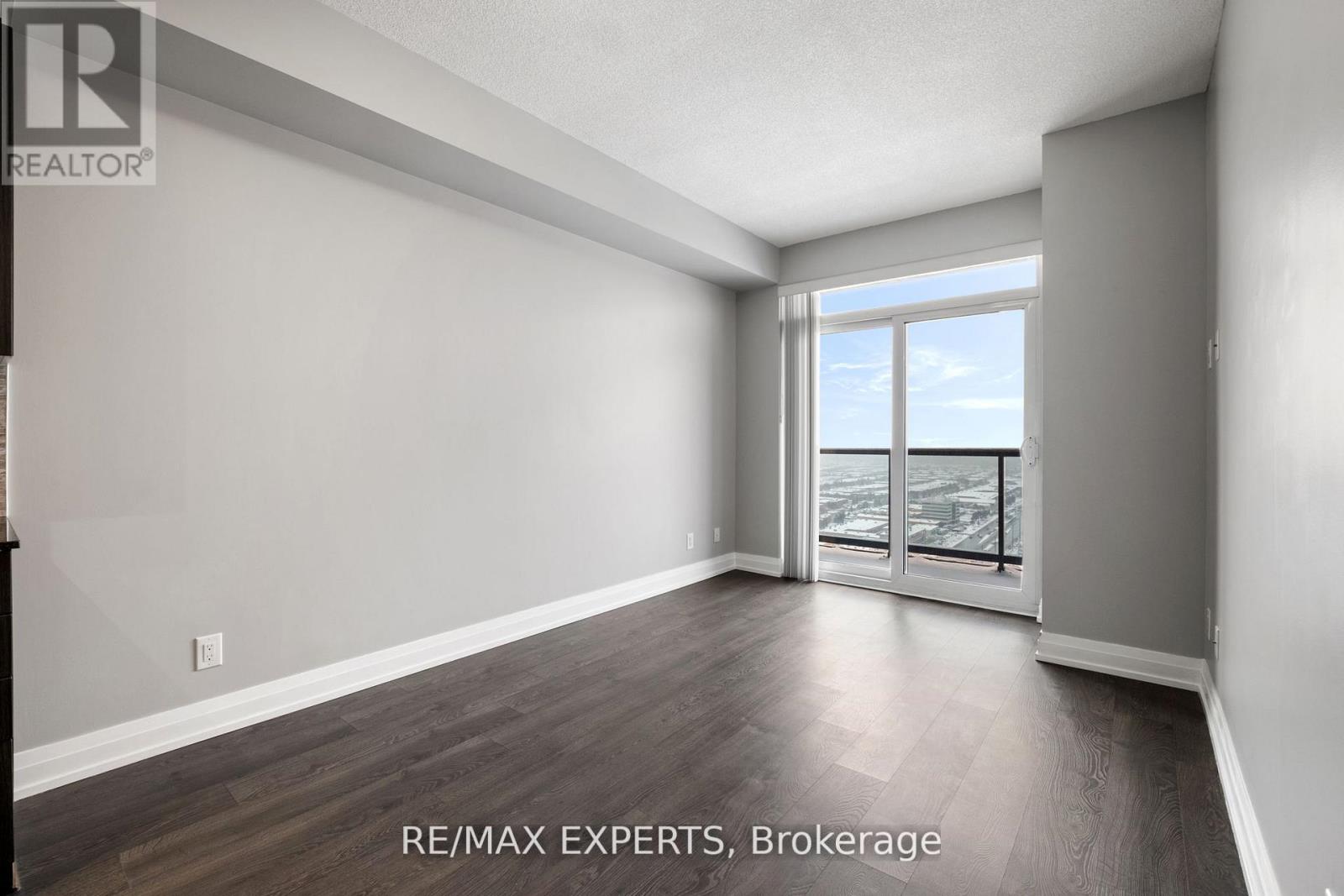 2807 - 3700 Hwy 7 Road, Vaughan, Ontario  L4L 0G8 - Photo 11 - N12612030