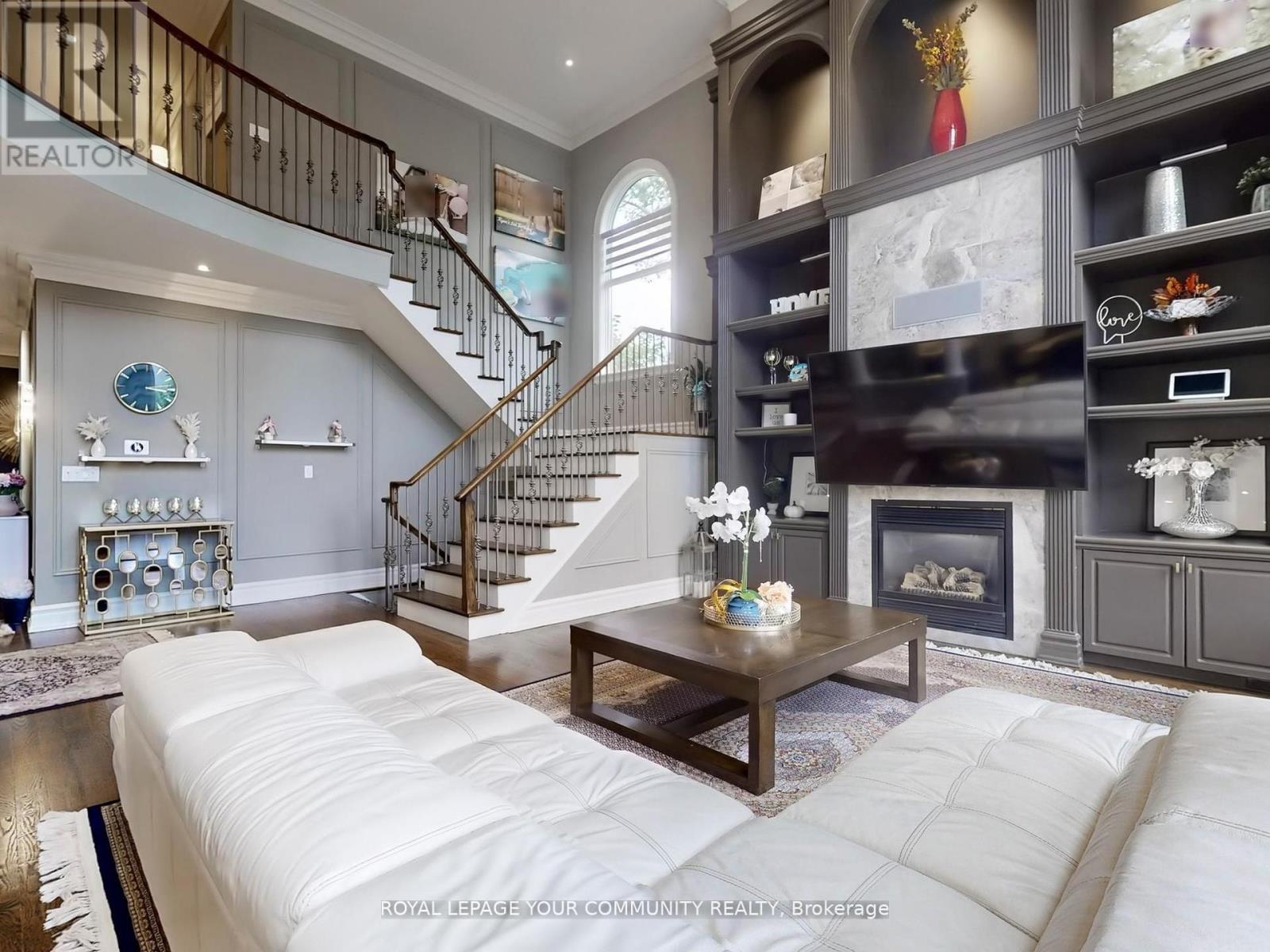 5 Trilogy Court, Richmond Hill, Ontario  L4C 0M4 - Photo 11 - N12612036