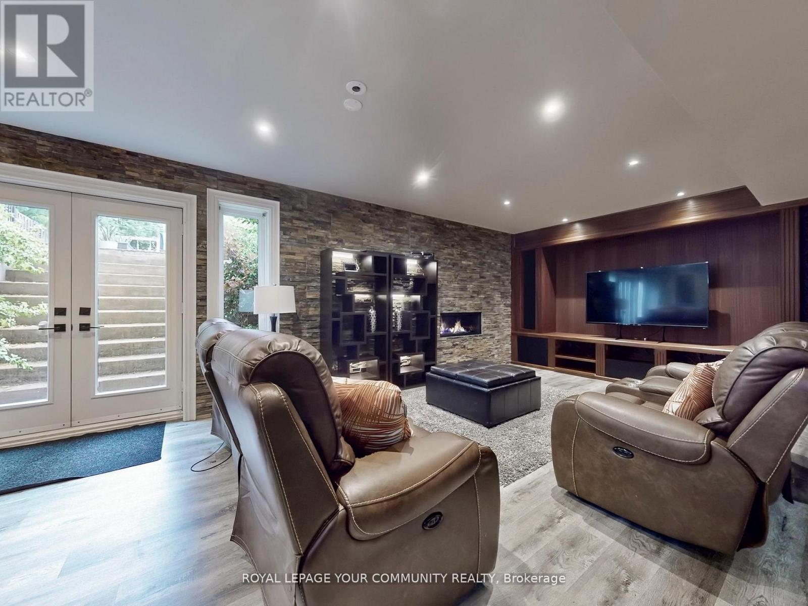 5 Trilogy Court, Richmond Hill, Ontario  L4C 0M4 - Photo 42 - N12612036