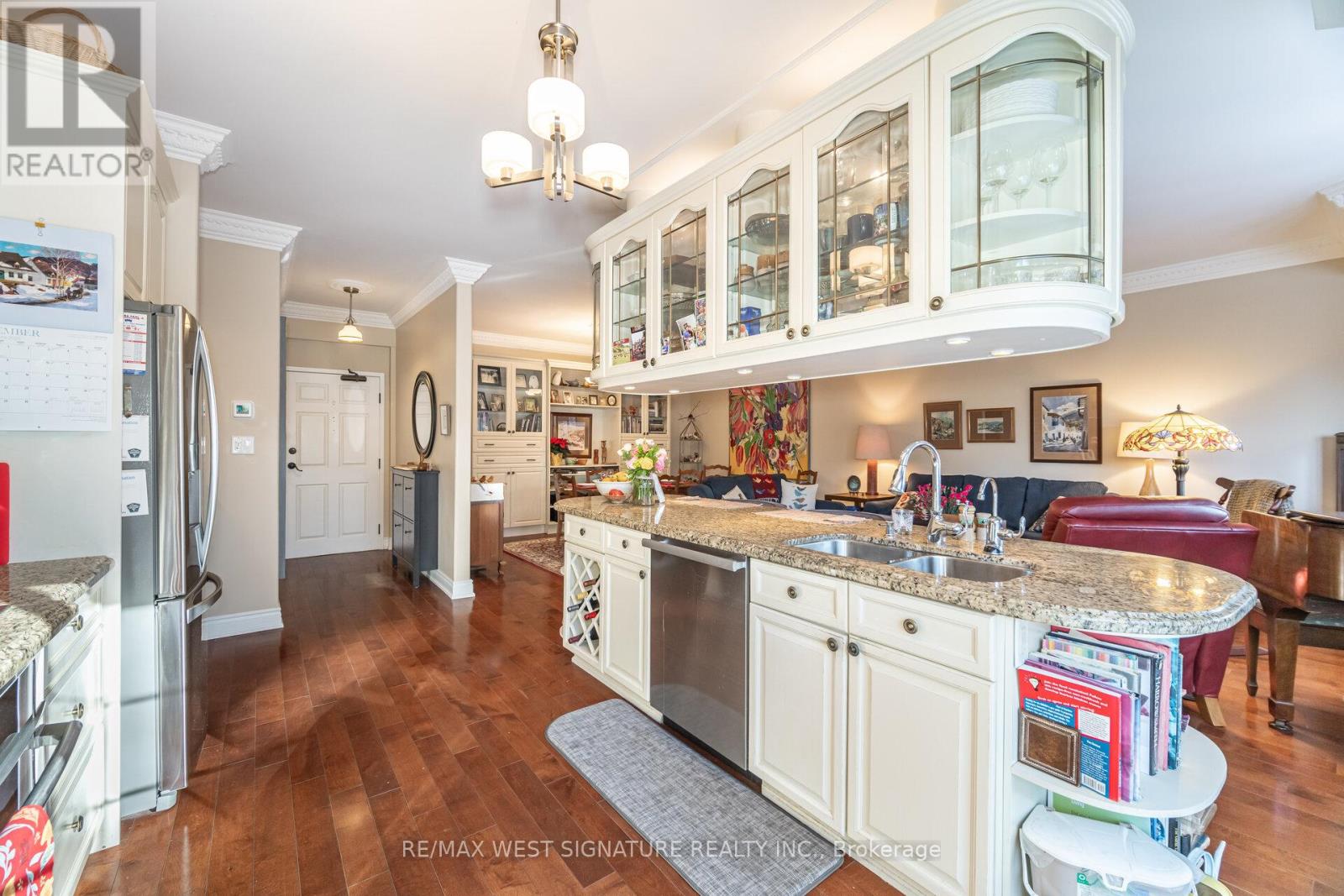 216 - 75 Treelawn Boulevard, Vaughan, Ontario  L0J 1C0 - Photo 11 - N12612064