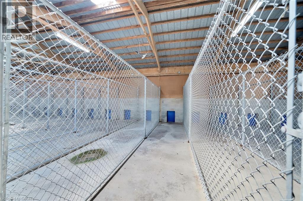 226 Carluke Road E, Ancaster, Ontario  L9G 3L1 - Photo 39 - 40793049