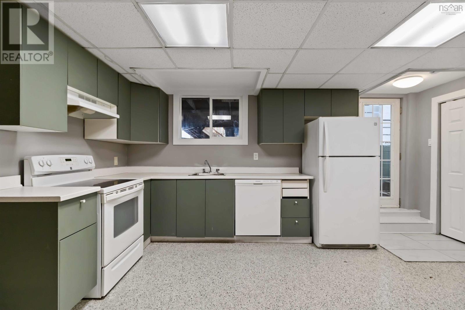 16 Pauline Crescent, Dartmouth, Nova Scotia  B2W 2A6 - Photo 18 - 202529200