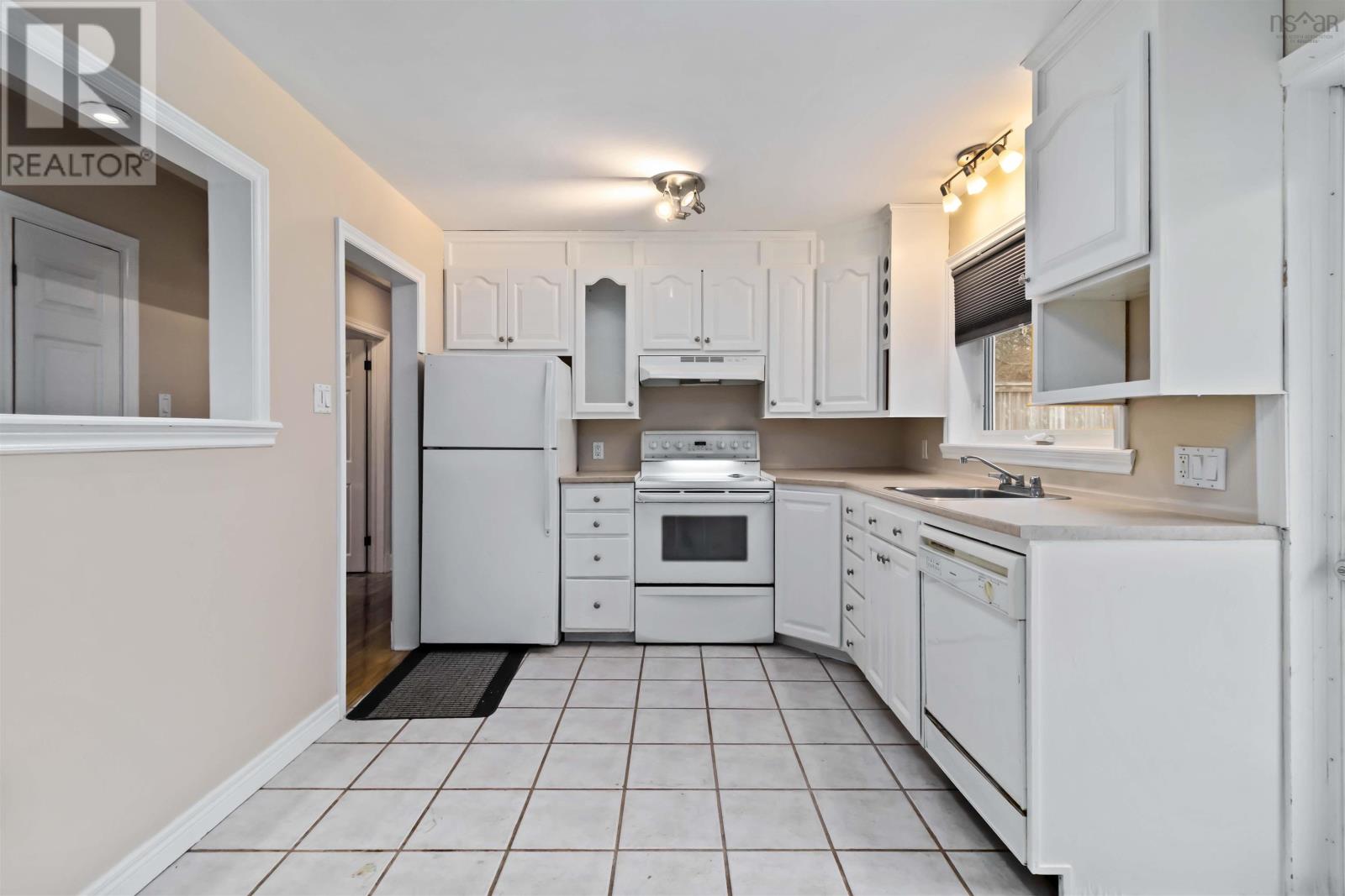 16 Pauline Crescent, Dartmouth, Nova Scotia  B2W 2A6 - Photo 8 - 202529200