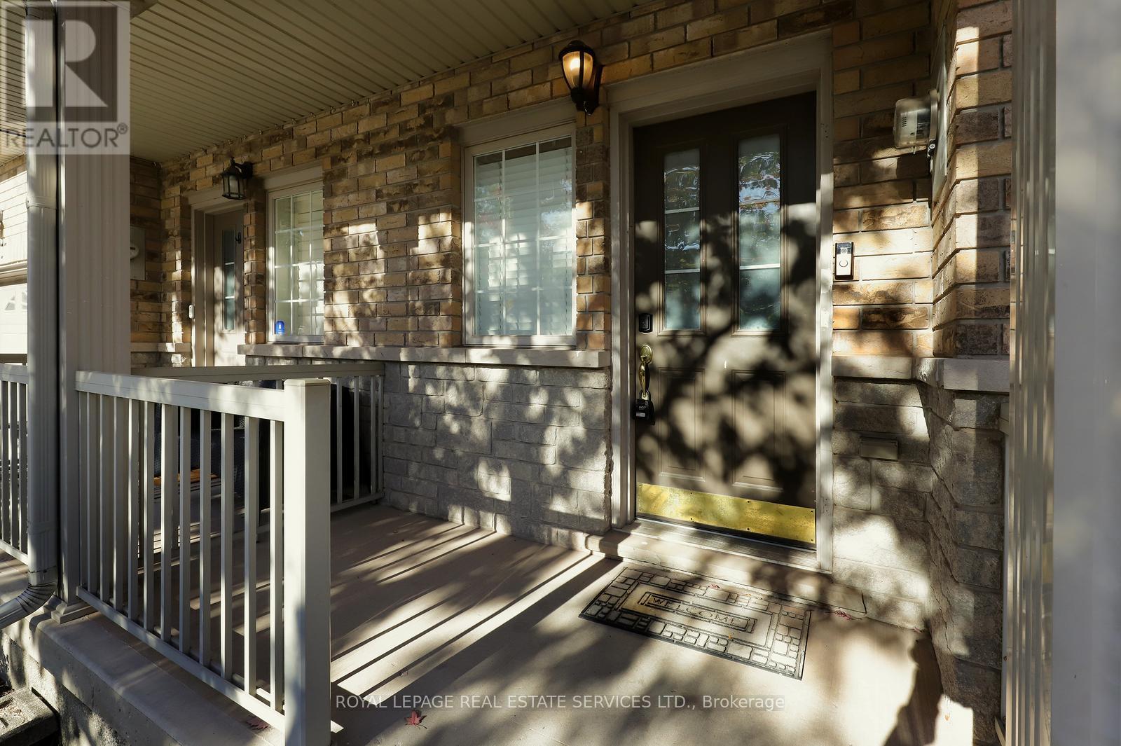 5229 Autumn Harvest Way, Burlington, Ontario  L7L 7J5 - Photo 2 - W12612038