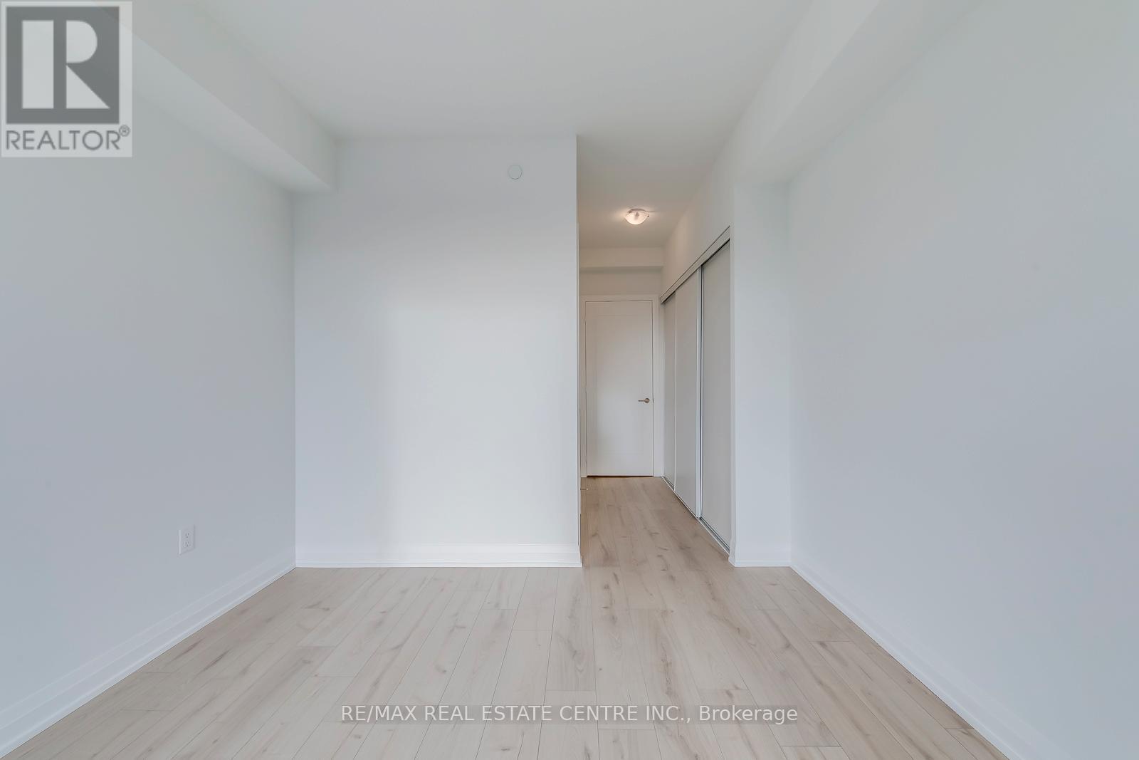 217 - 412 Silver Maple Road, Oakville, Ontario  L6H 7X8 - Photo 23 - W12612054