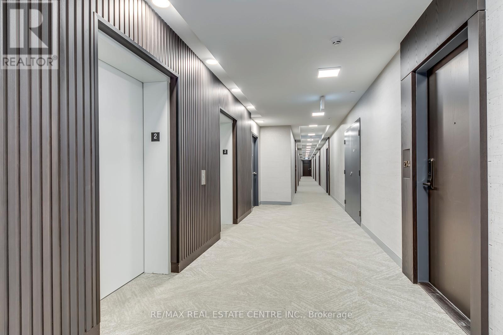 217 - 412 Silver Maple Road, Oakville, Ontario  L6H 7X8 - Photo 5 - W12612054