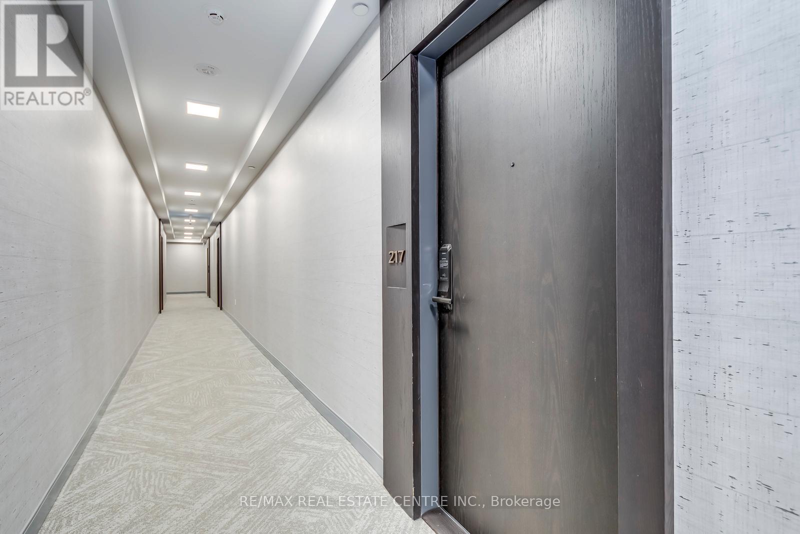 217 - 412 Silver Maple Road, Oakville, Ontario  L6H 7X8 - Photo 6 - W12612054