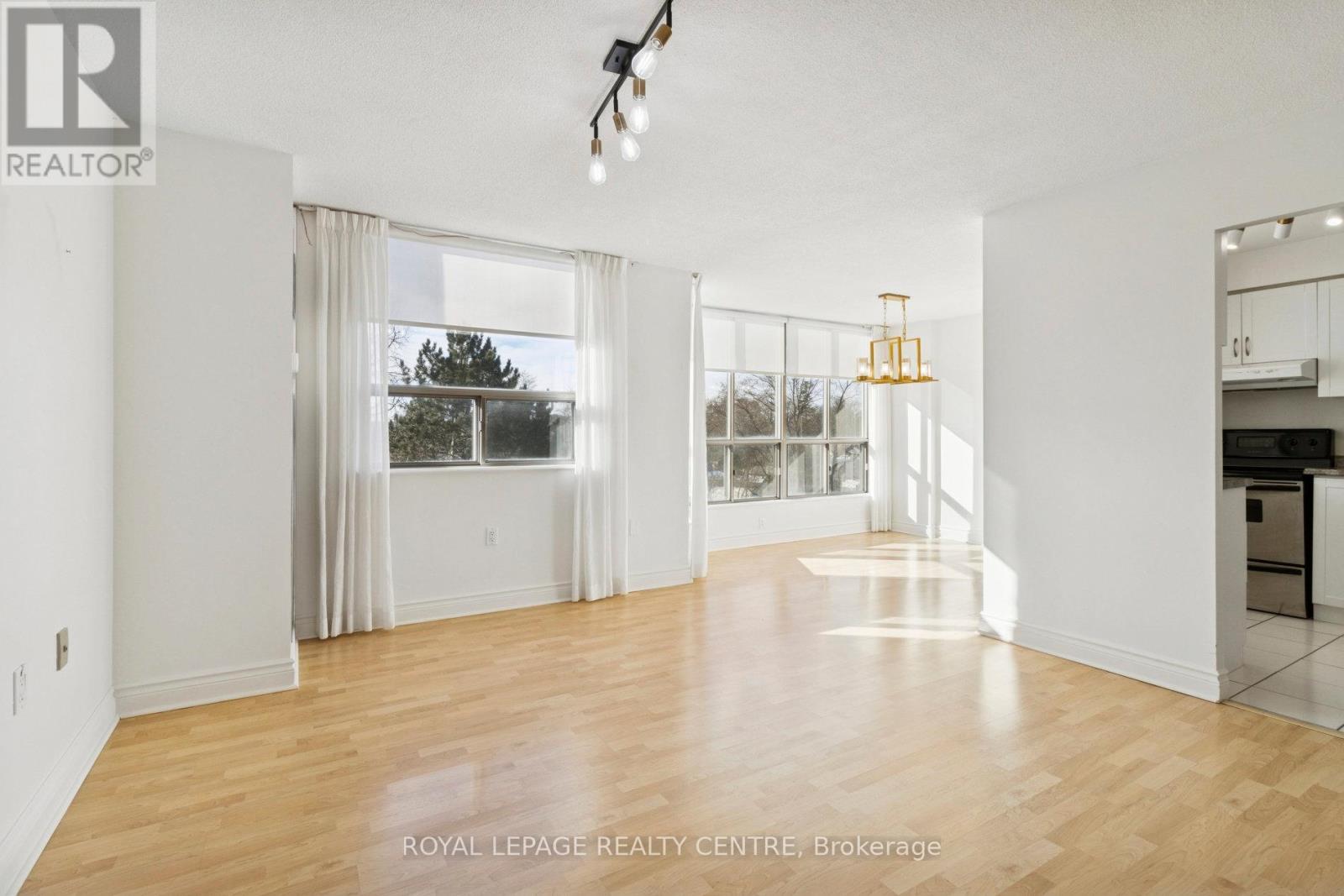 510 - 1110 Walden Circle, Mississauga, Ontario  L5J 4R3 - Photo 6 - W12612066