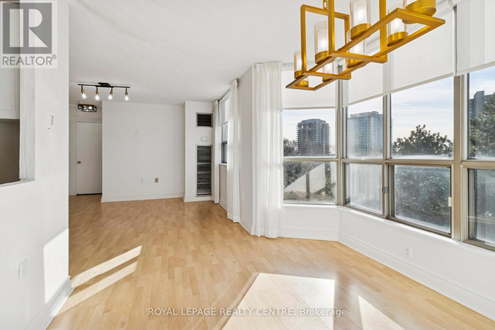 510 - 1110 Walden Circle, Mississauga, Ontario  L5J 4R3 - Photo 7 - W12612066