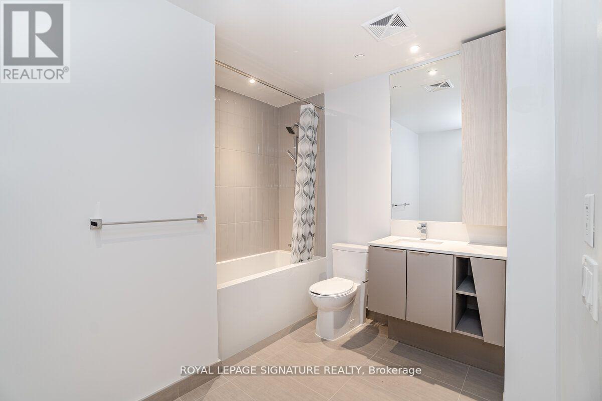 217 - 3900 Confederation Parkway, Mississauga, Ontario  L5B 0M3 - Photo 17 - W12612070