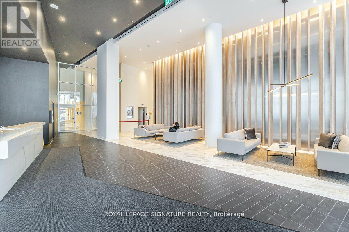217 - 3900 Confederation Parkway, Mississauga, Ontario  L5B 0M3 - Photo 5 - W12612070