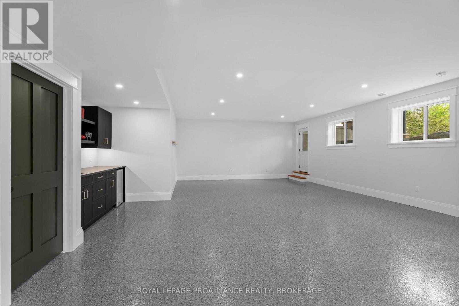 514 Caton Road, Loyalist, Ontario  K0H 1G0 - Photo 35 - X12485311