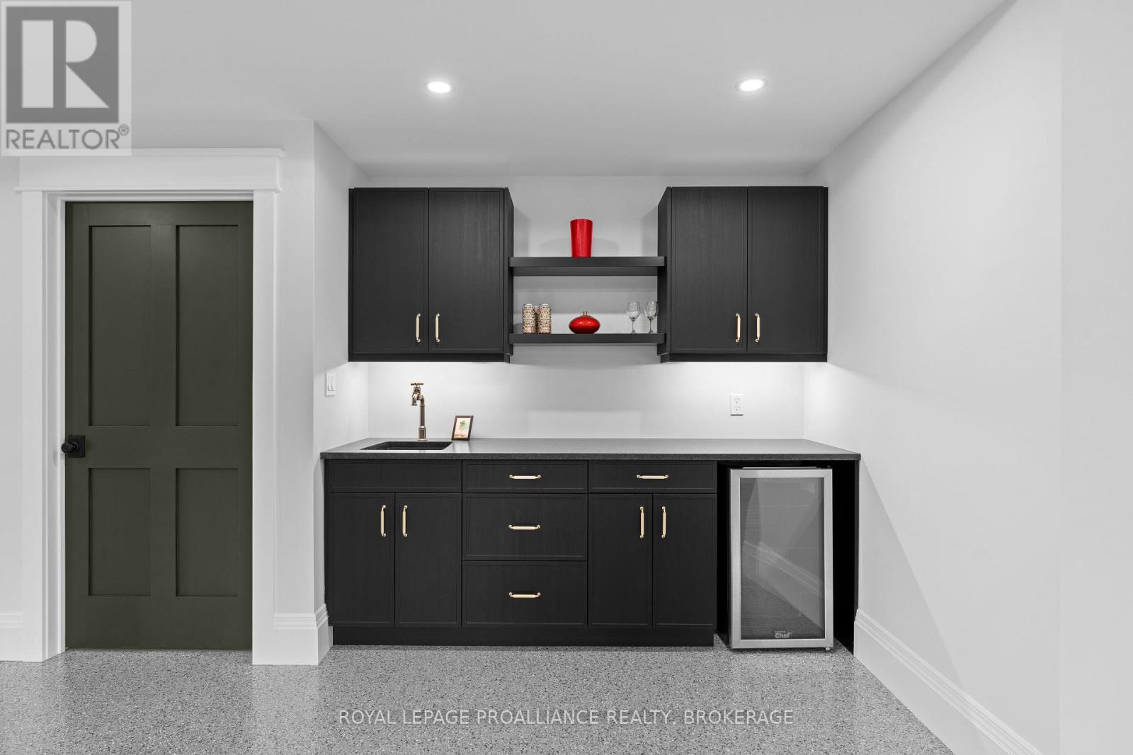 514 Caton Road, Loyalist, Ontario  K0H 1G0 - Photo 37 - X12485311