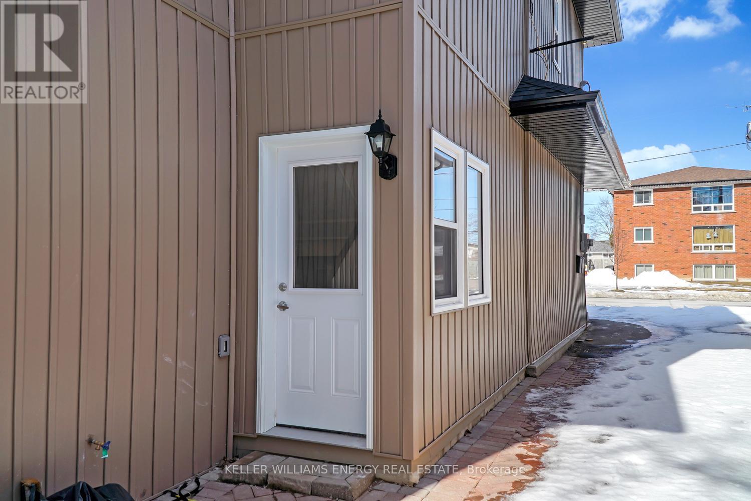 Upper - 89 Orchard View Boulevard, Oshawa, Ontario  L1G 3N8 - Photo 3 - E12612262