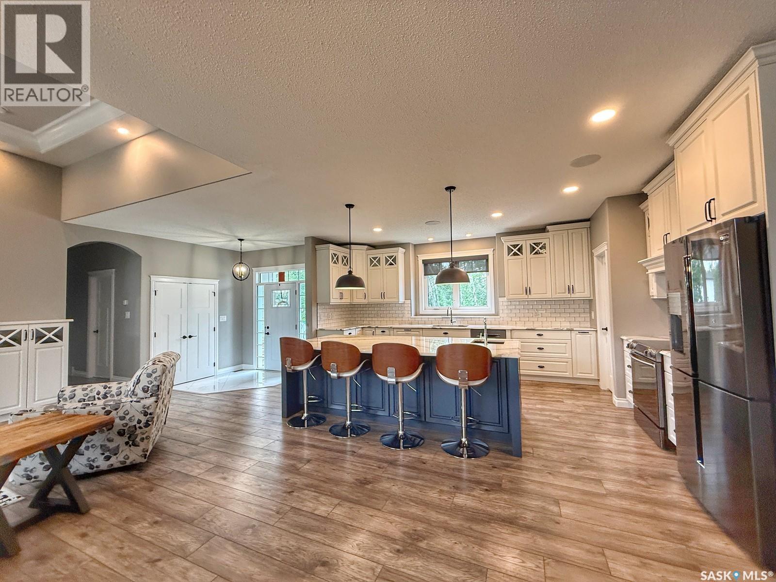 214 Hillside Drive, Tobin Lake, Saskatchewan  S0E 1E0 - Photo 3 - SK010979