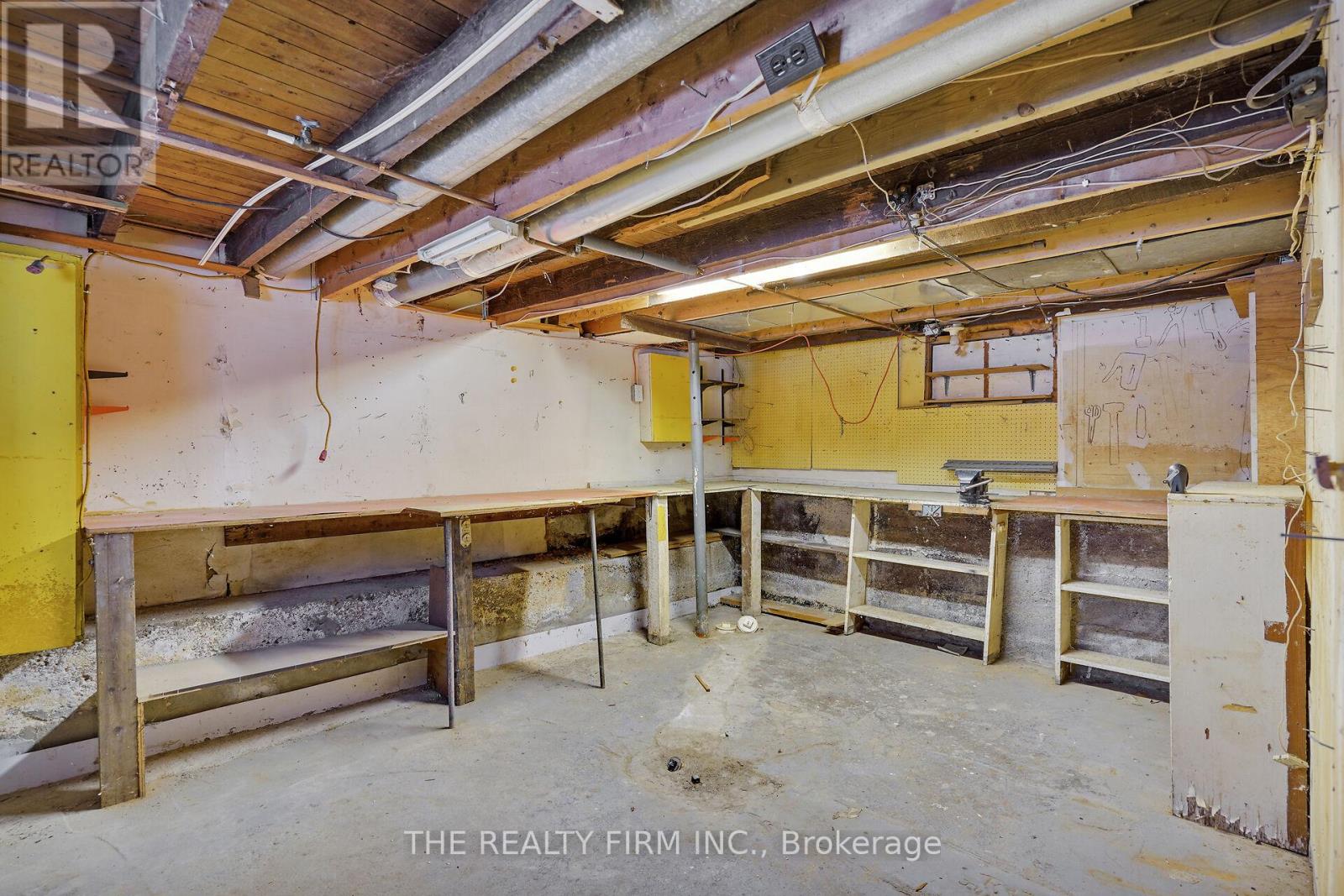 64 Mackay Avenue, London South, Ontario  N6J 2V5 - Photo 34 - X12612214