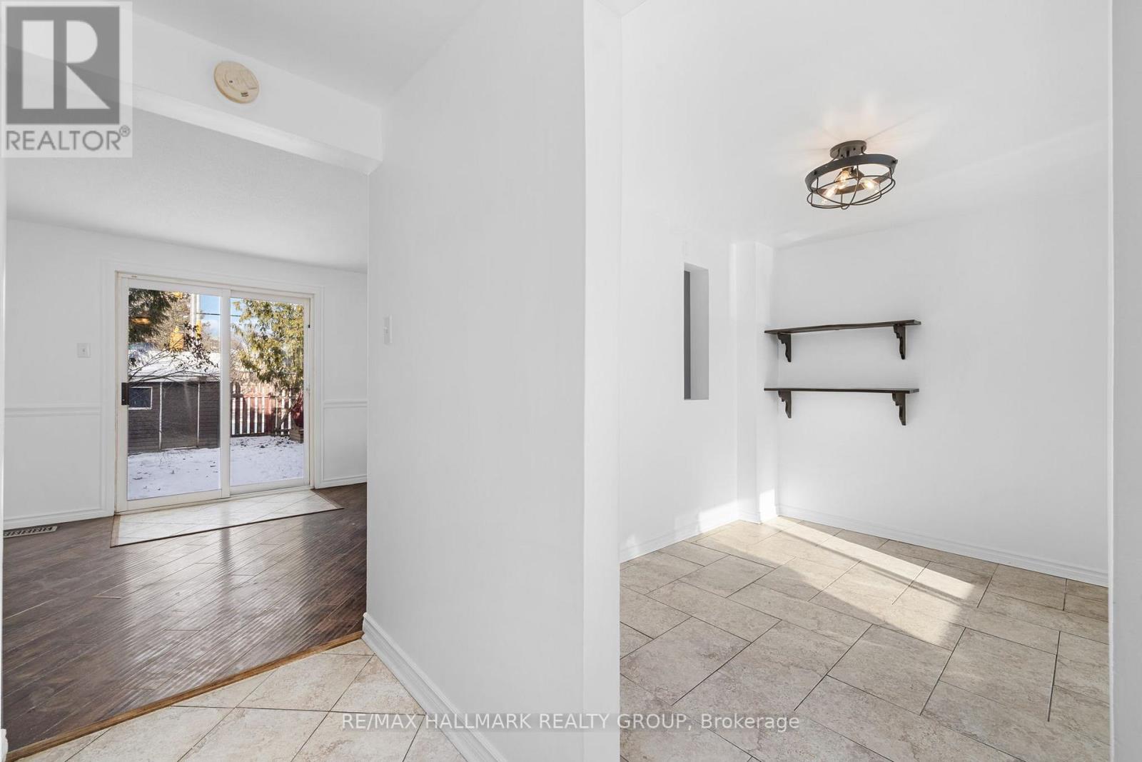 C - 1458 Heatherington Road, Ottawa, Ontario  K1V 6S1 - Photo 5 - X12612146