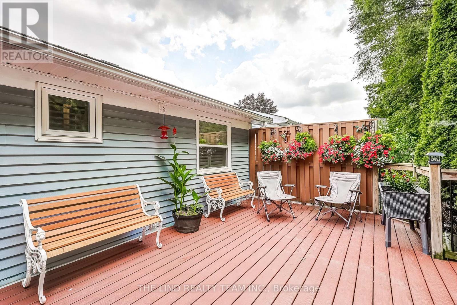 272 Jeff Smith Court, Newmarket, Ontario  L3Y 8C5 - Photo 28 - N12544552