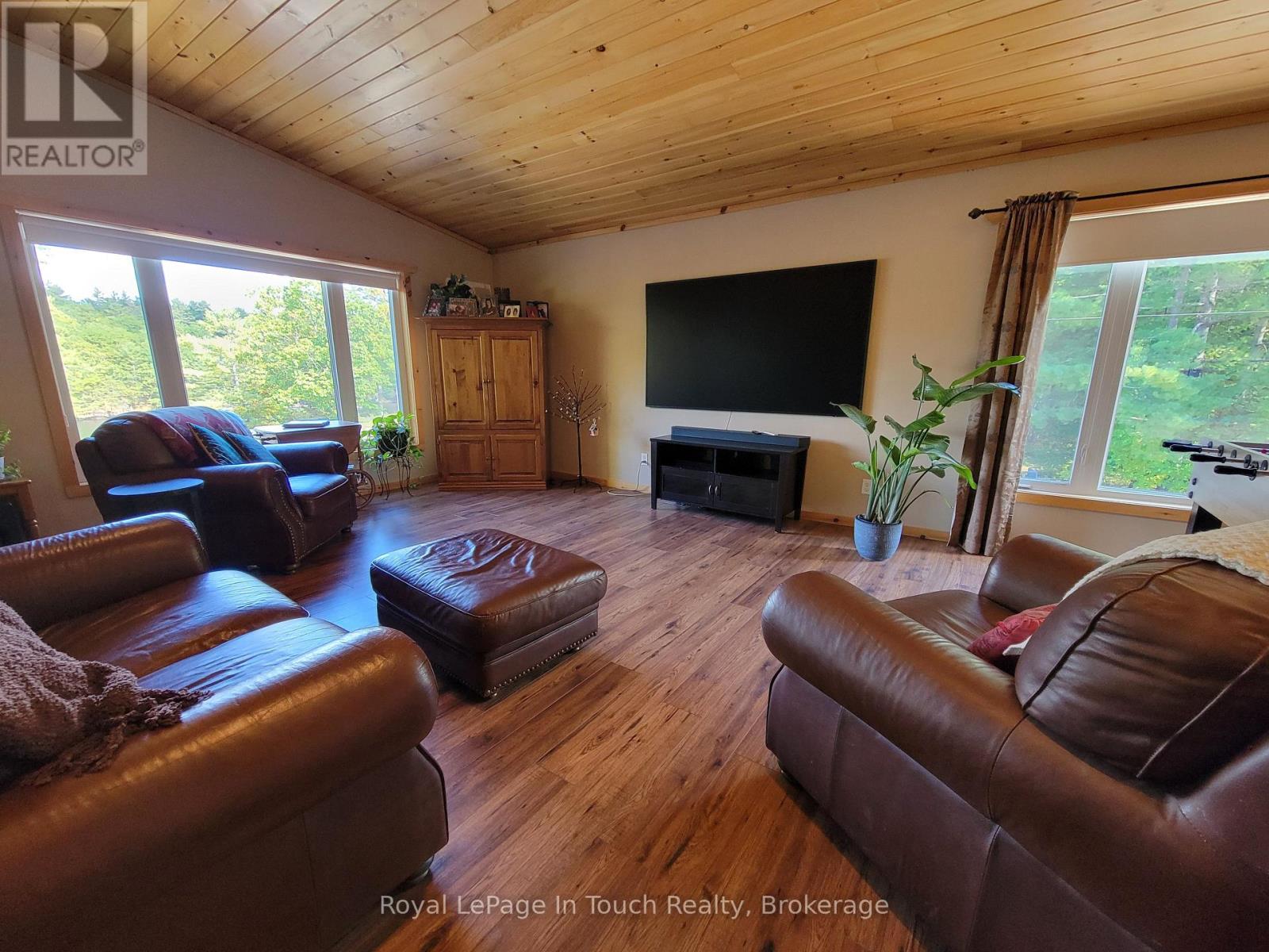 5631 Upper Big Chute Road, Severn, Ontario  L0K 1E0 - Photo 3 - S12612244