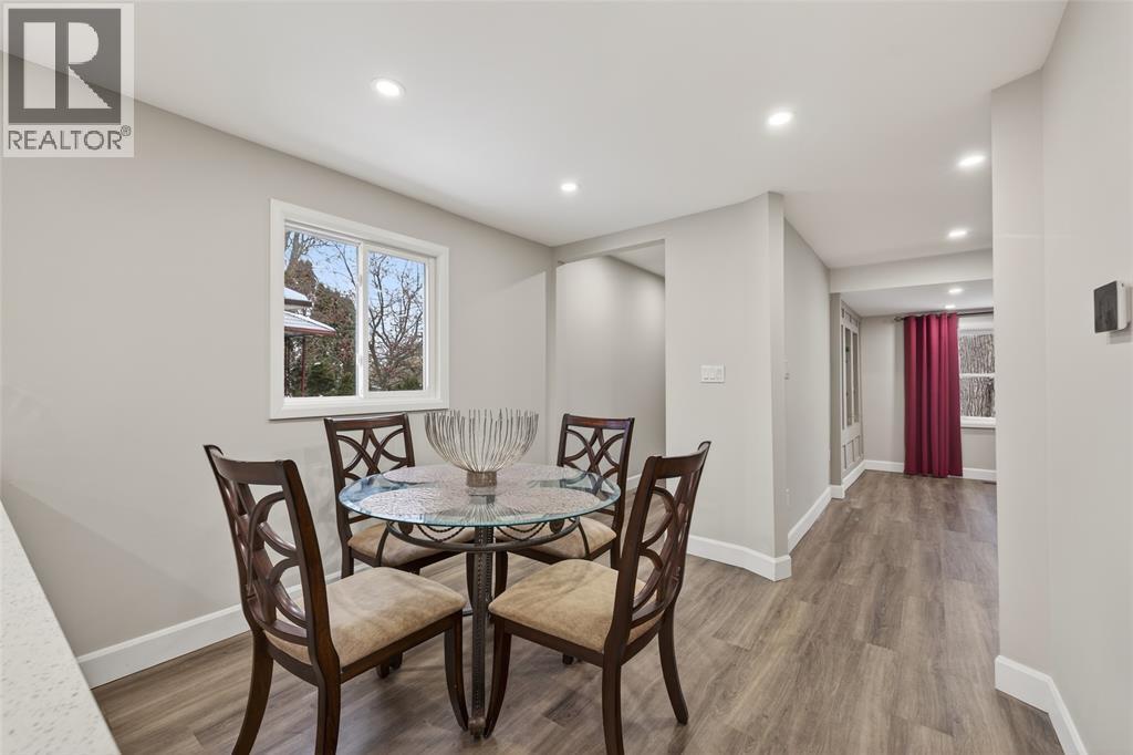 Photo 8 of 32 for 7 Forbes Street