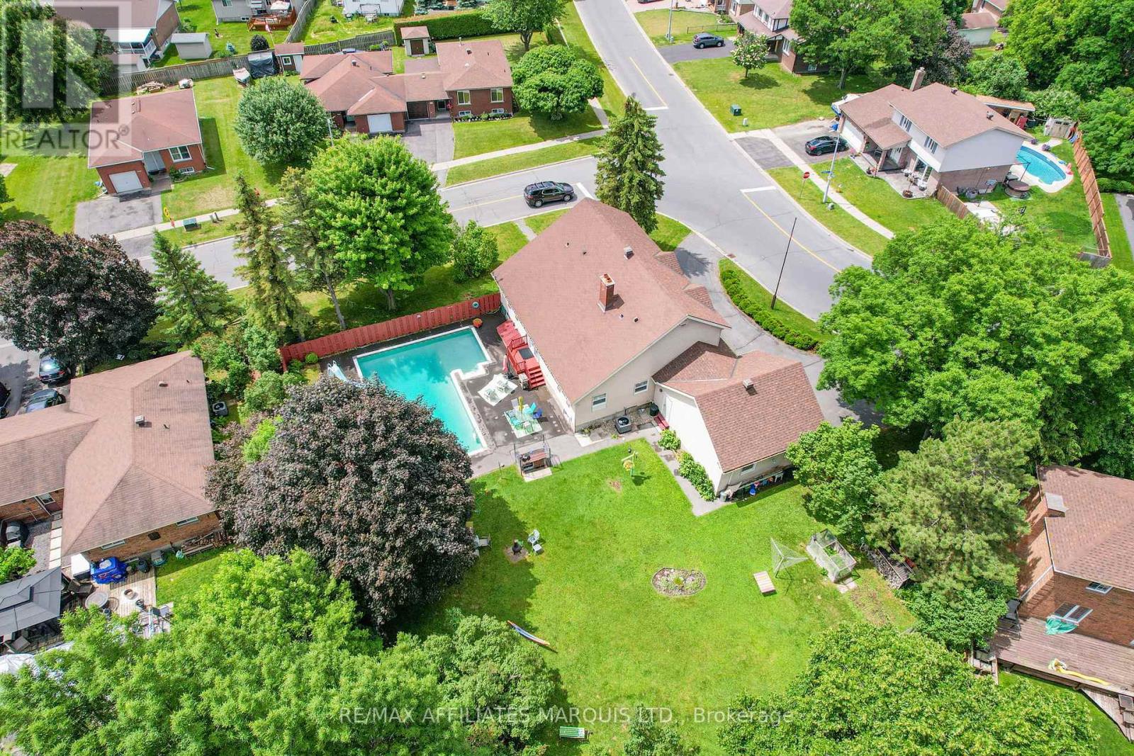 1356 Lochiel Street, Cornwall, Ontario  K6H 6N2 - Photo 44 - X12239227