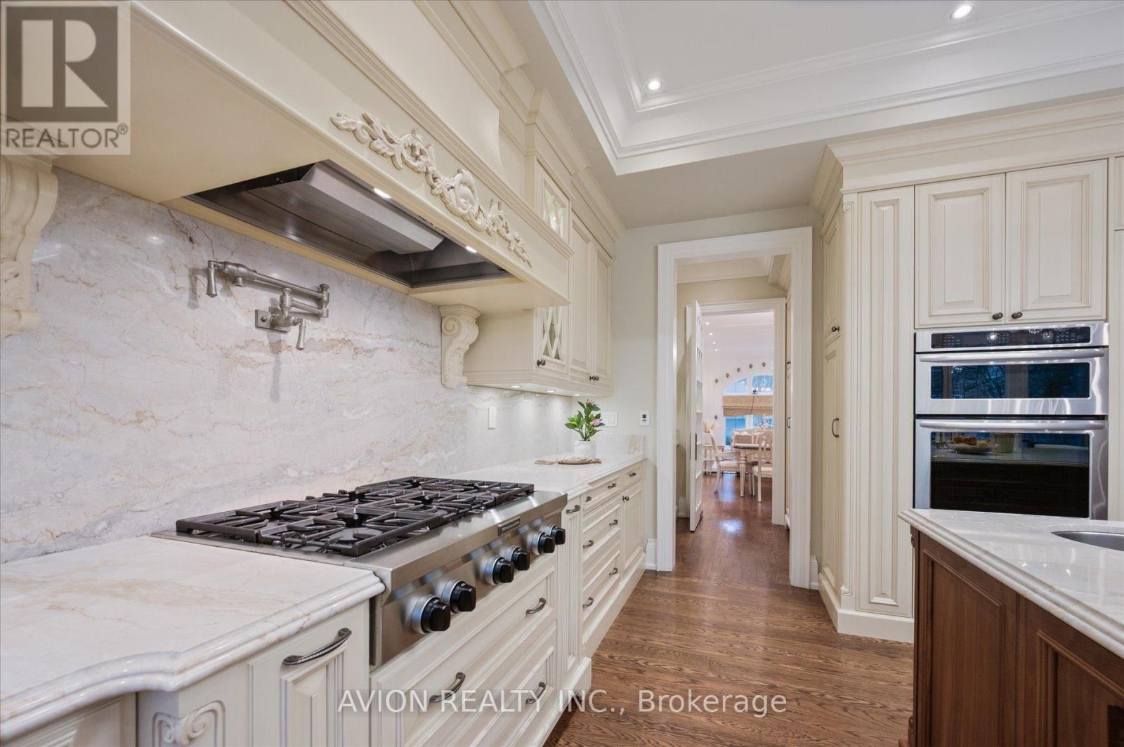 26 Danville Drive, Toronto, Ontario  M2P 1J1 - Photo 14 - C12612106