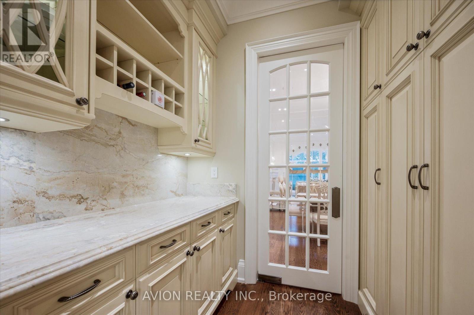 26 Danville Drive, Toronto, Ontario  M2P 1J1 - Photo 19 - C12612106