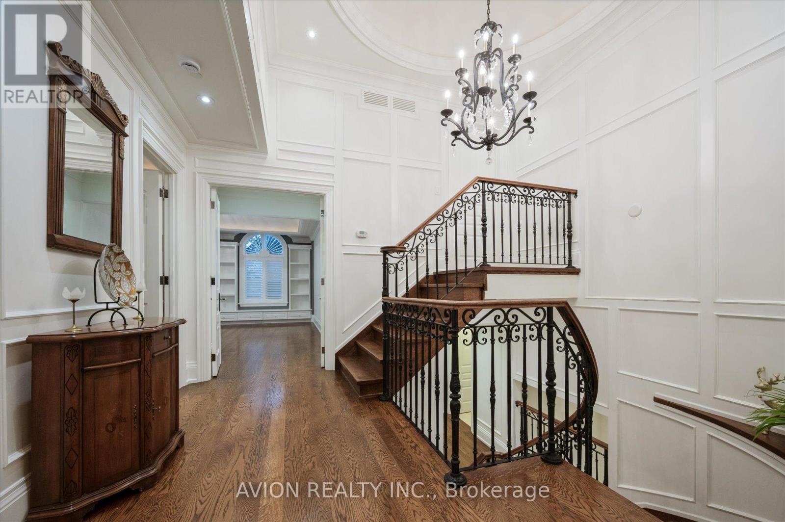 26 Danville Drive, Toronto, Ontario  M2P 1J1 - Photo 25 - C12612106