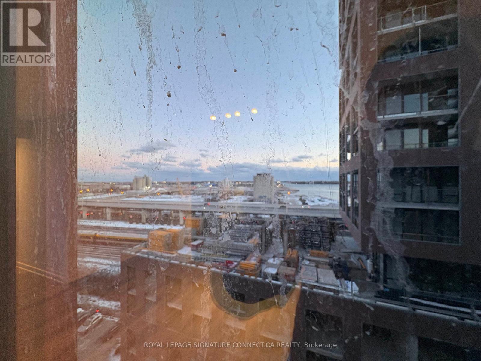 911 - 35 Parliment Street, Toronto, Ontario  M5A 1G1 - Photo 11 - C12612186