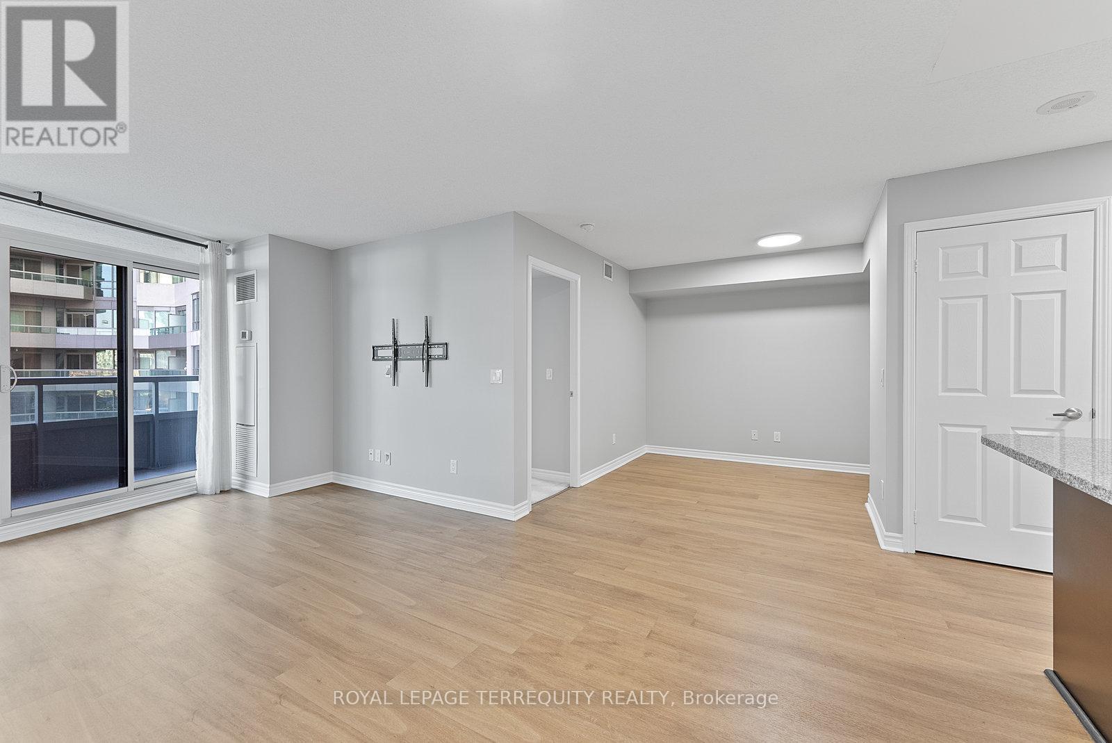 1212 - 19 Grand Trunk Crescent, Toronto (Waterfront Communities), Ontario  M5J 3A3 - Photo 13 - C12612210