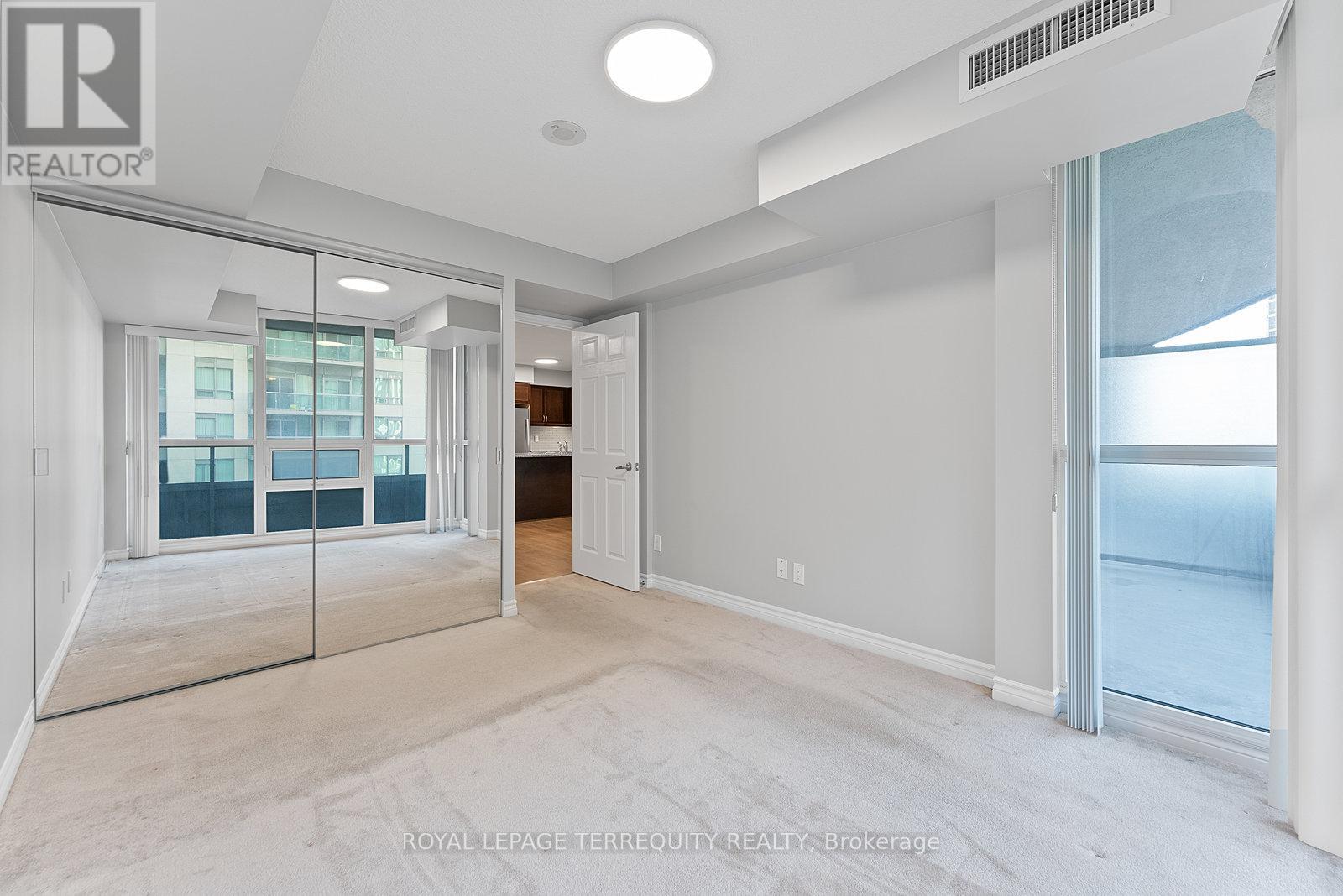 1212 - 19 Grand Trunk Crescent, Toronto (Waterfront Communities), Ontario  M5J 3A3 - Photo 24 - C12612210