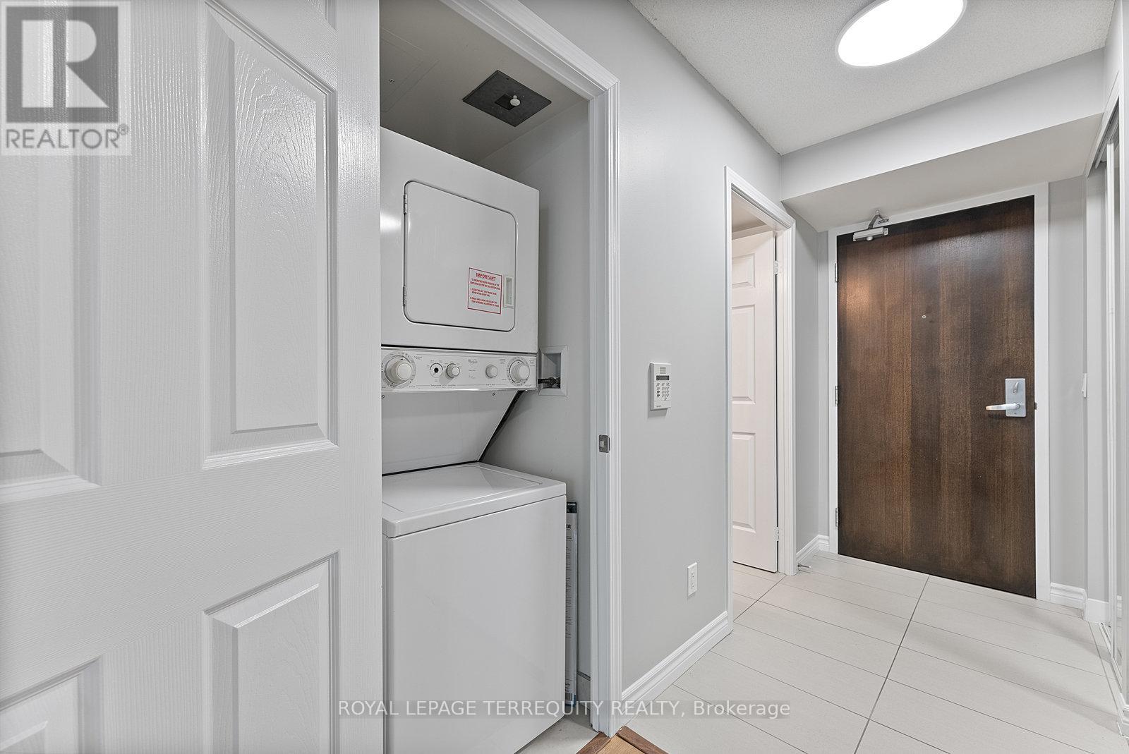 1212 - 19 Grand Trunk Crescent, Toronto (Waterfront Communities), Ontario  M5J 3A3 - Photo 25 - C12612210