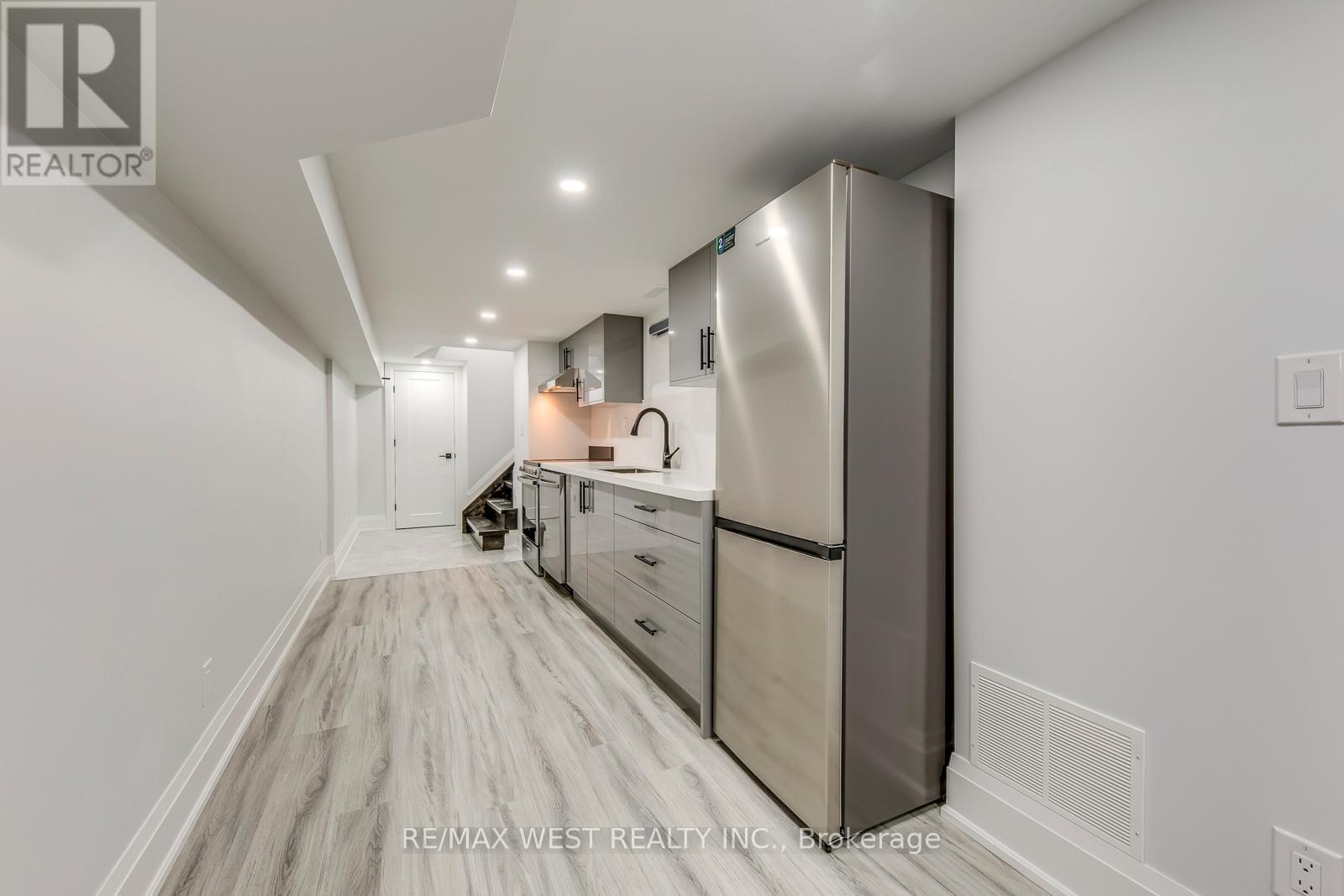 Bsmt - 1190 Ossington Avenue, Toronto, Ontario  M6G 3W1 - Photo 11 - C12612294